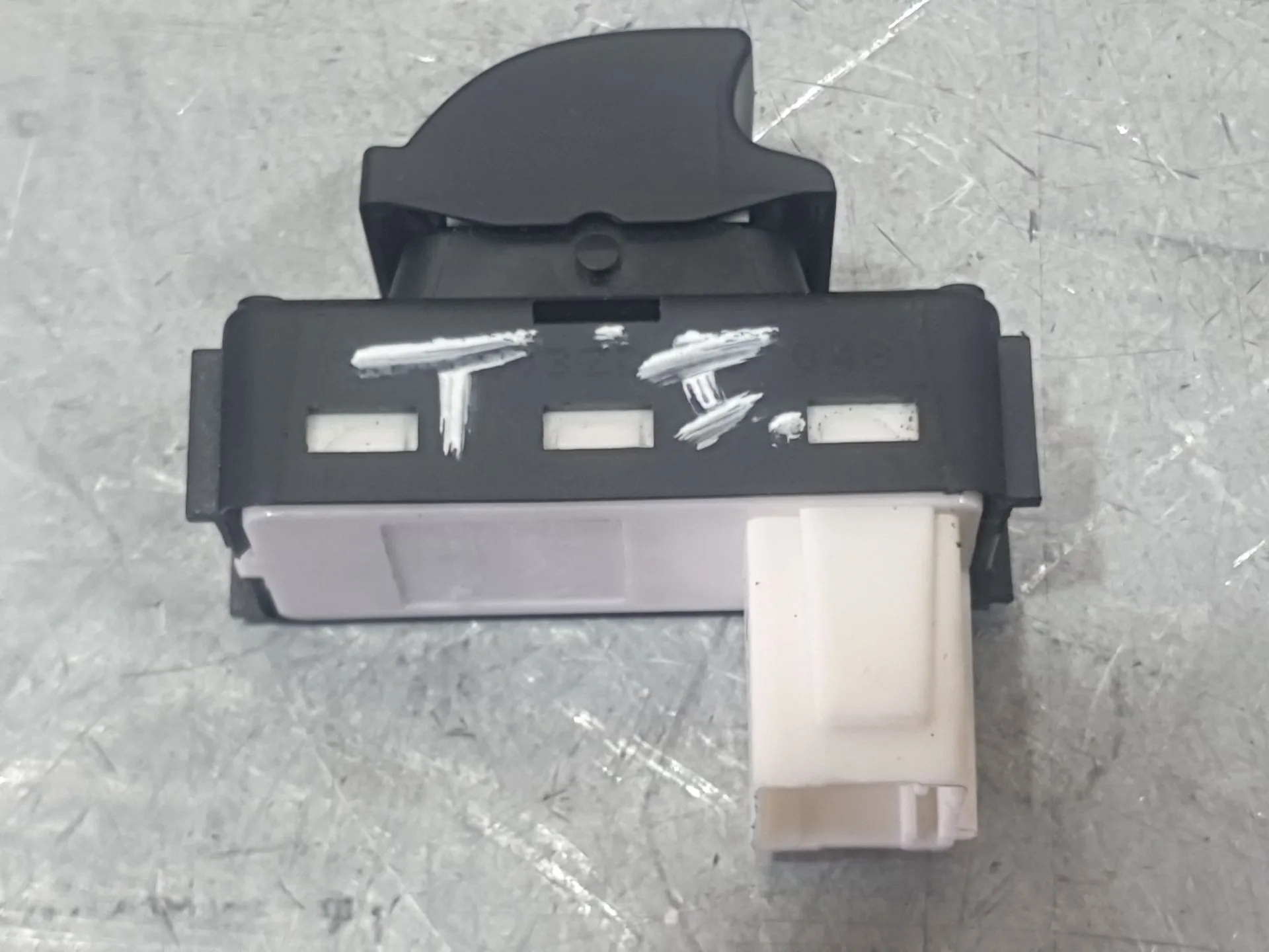 Mando Elevalunas Trasero Izquierdo para Peugeot 3008 Ii Suv (Mc_, Mr_, Mj_, M4_)