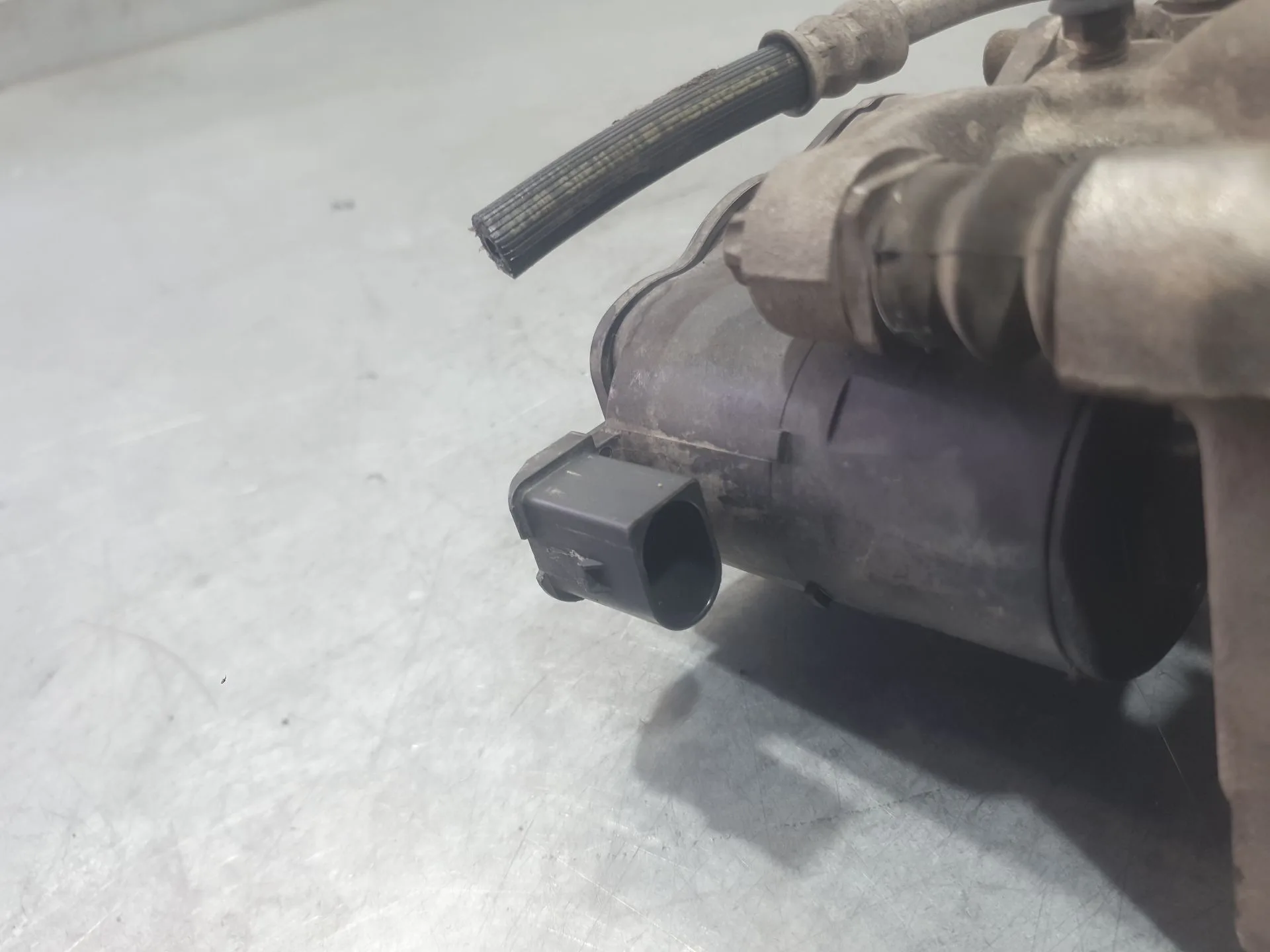 Pinza Freno Trasera Derecha para Peugeot 3008 Ii Suv (Mc_, Mr_, Mj_, M4_)