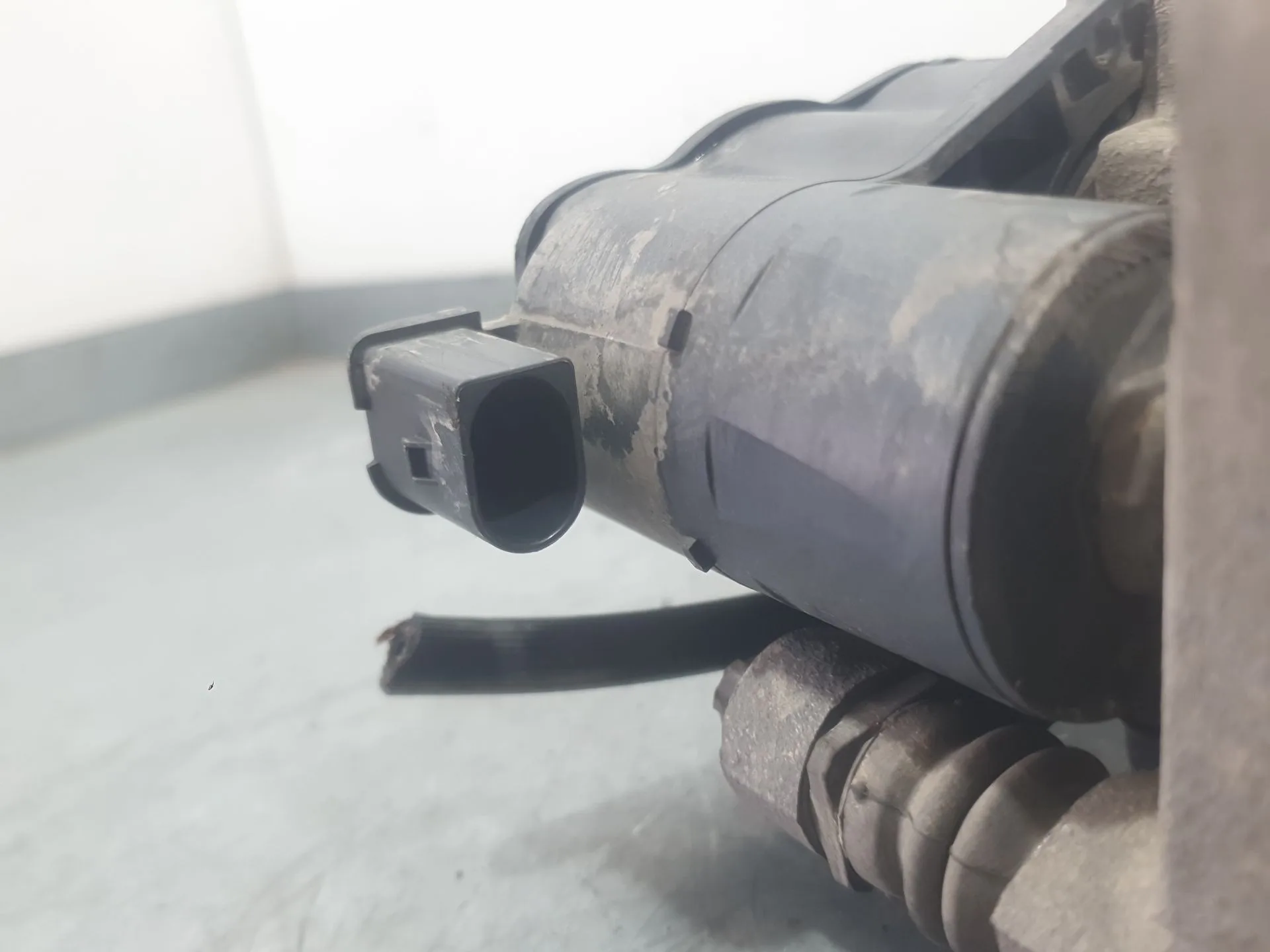 Pinza Freno Trasera Izquierda para Peugeot 3008 Ii Suv (Mc_, Mr_, Mj_, M4_)