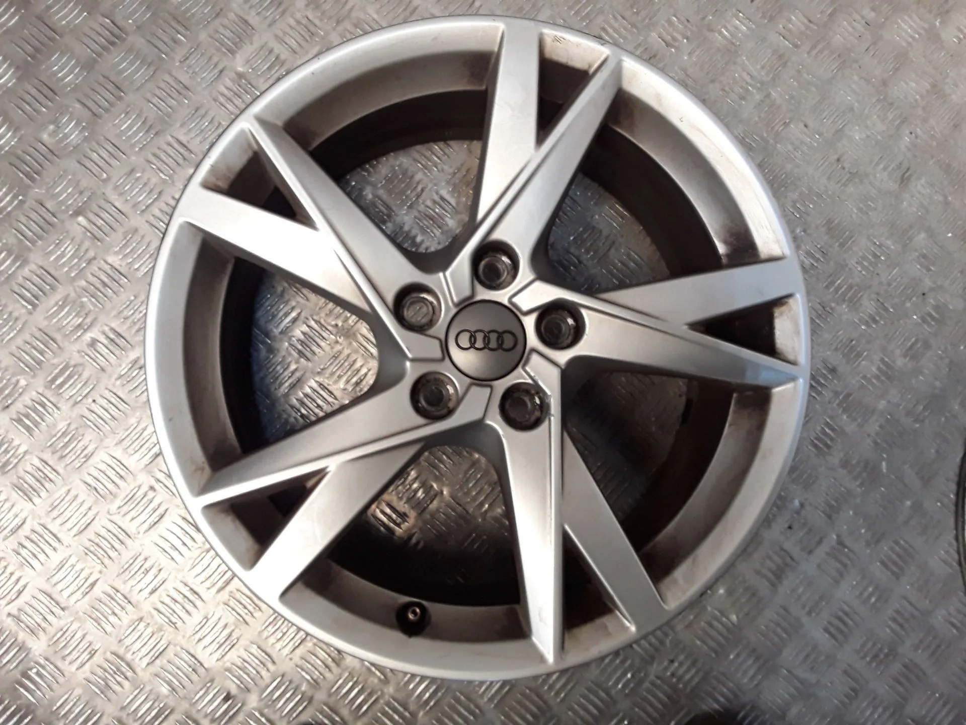 Juego Llantas Aluminio para Audi Q3 (8Ub, 8Ug)