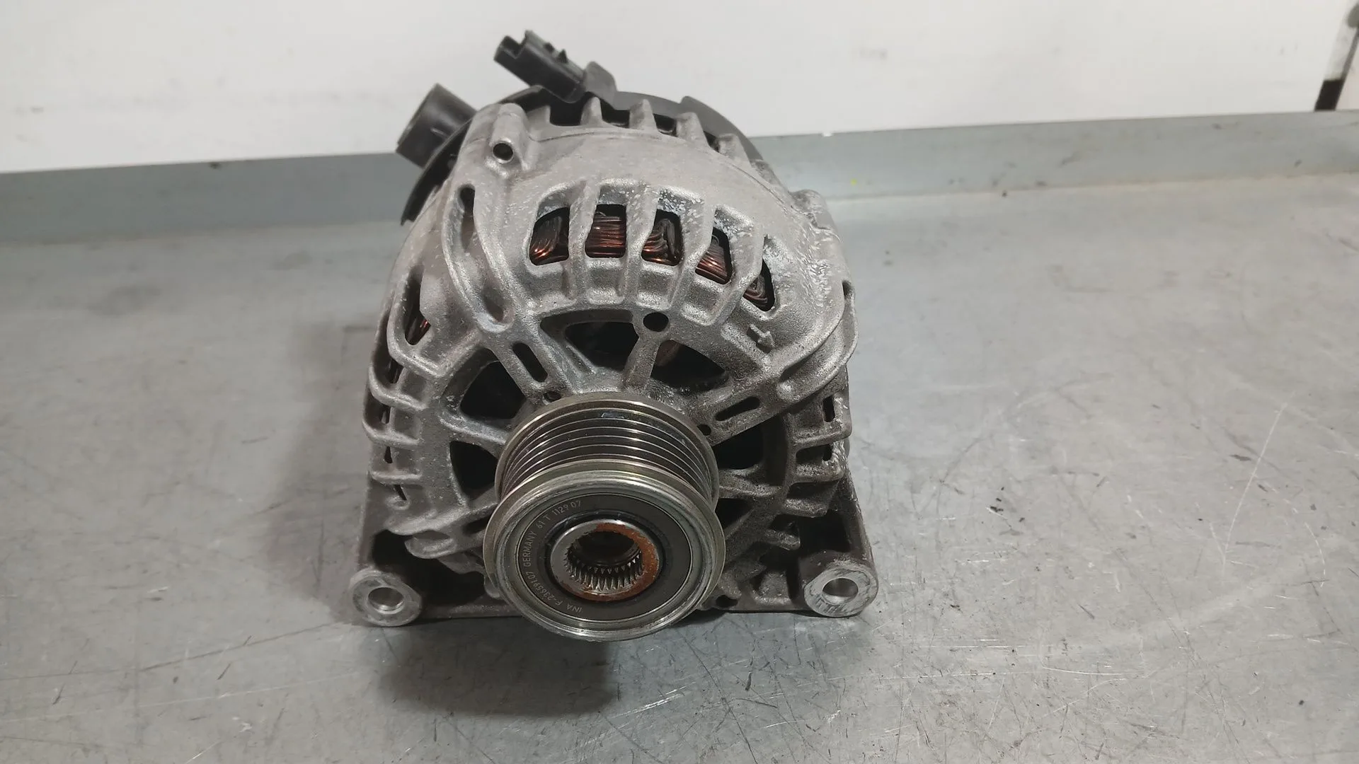 Alternador para Opel Corsa F (P2Jo)