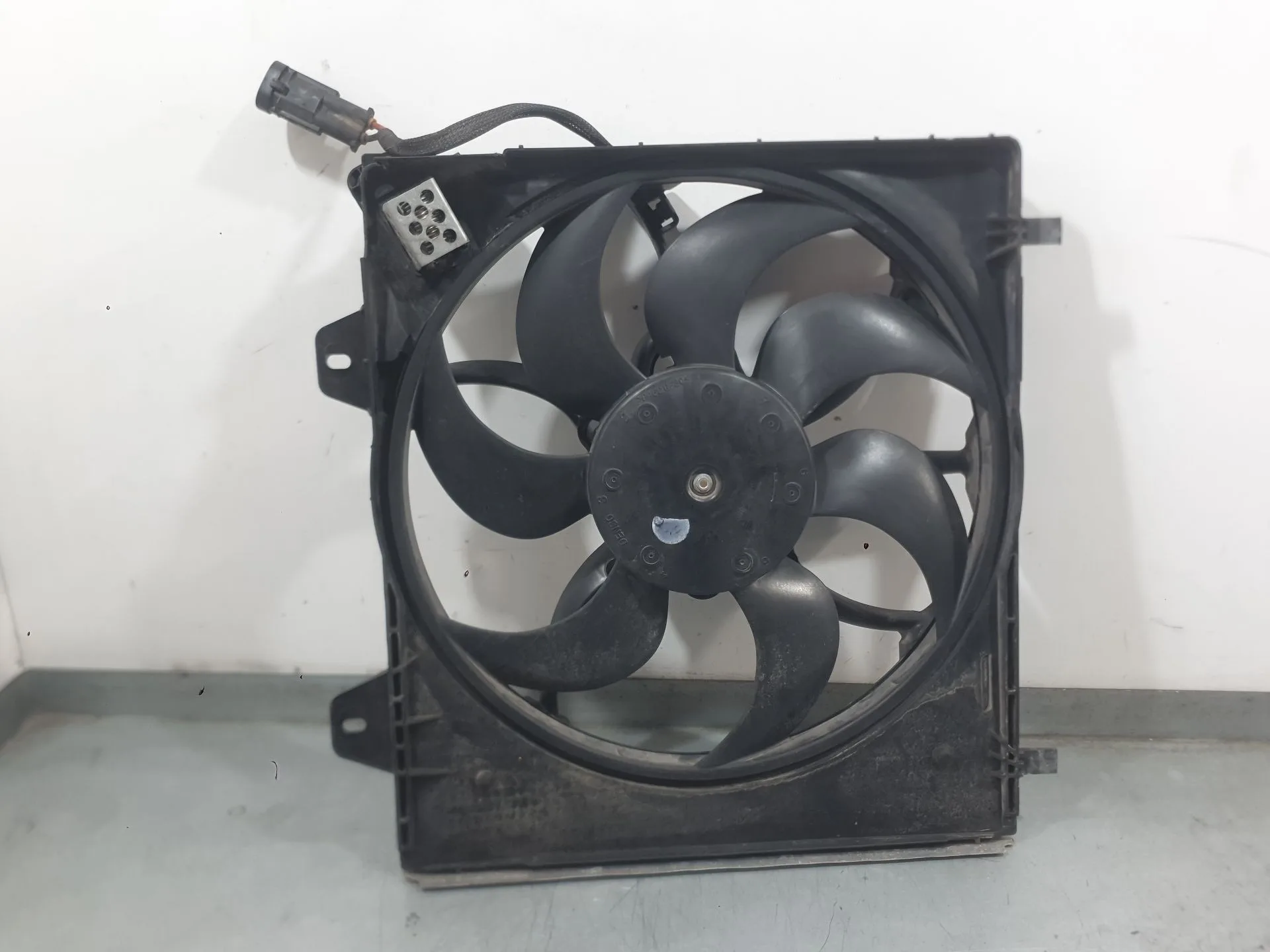 Electroventilador para Opel Corsa F (P2Jo)