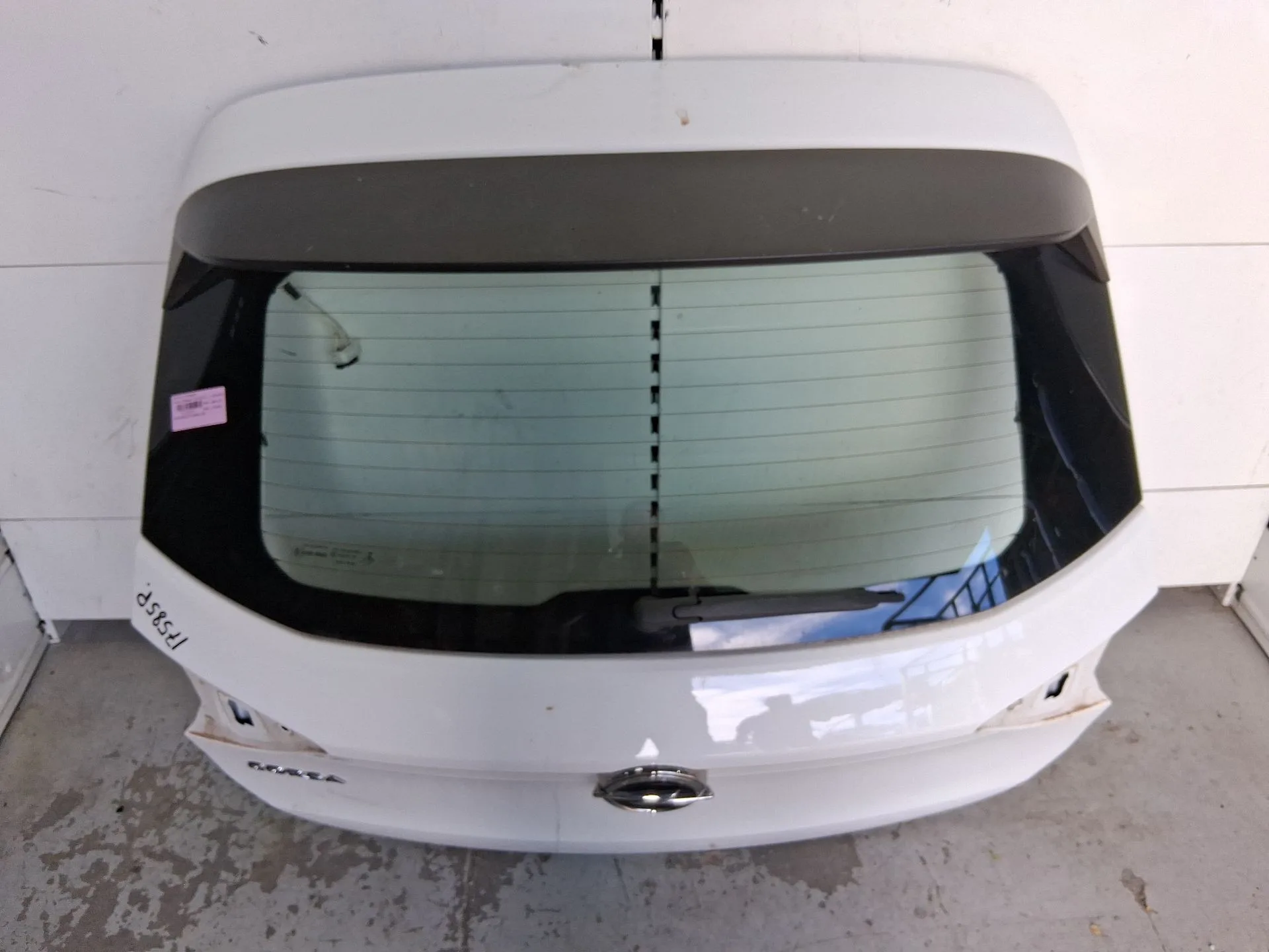 Porton Trasero para Opel Corsa F (P2Jo)
