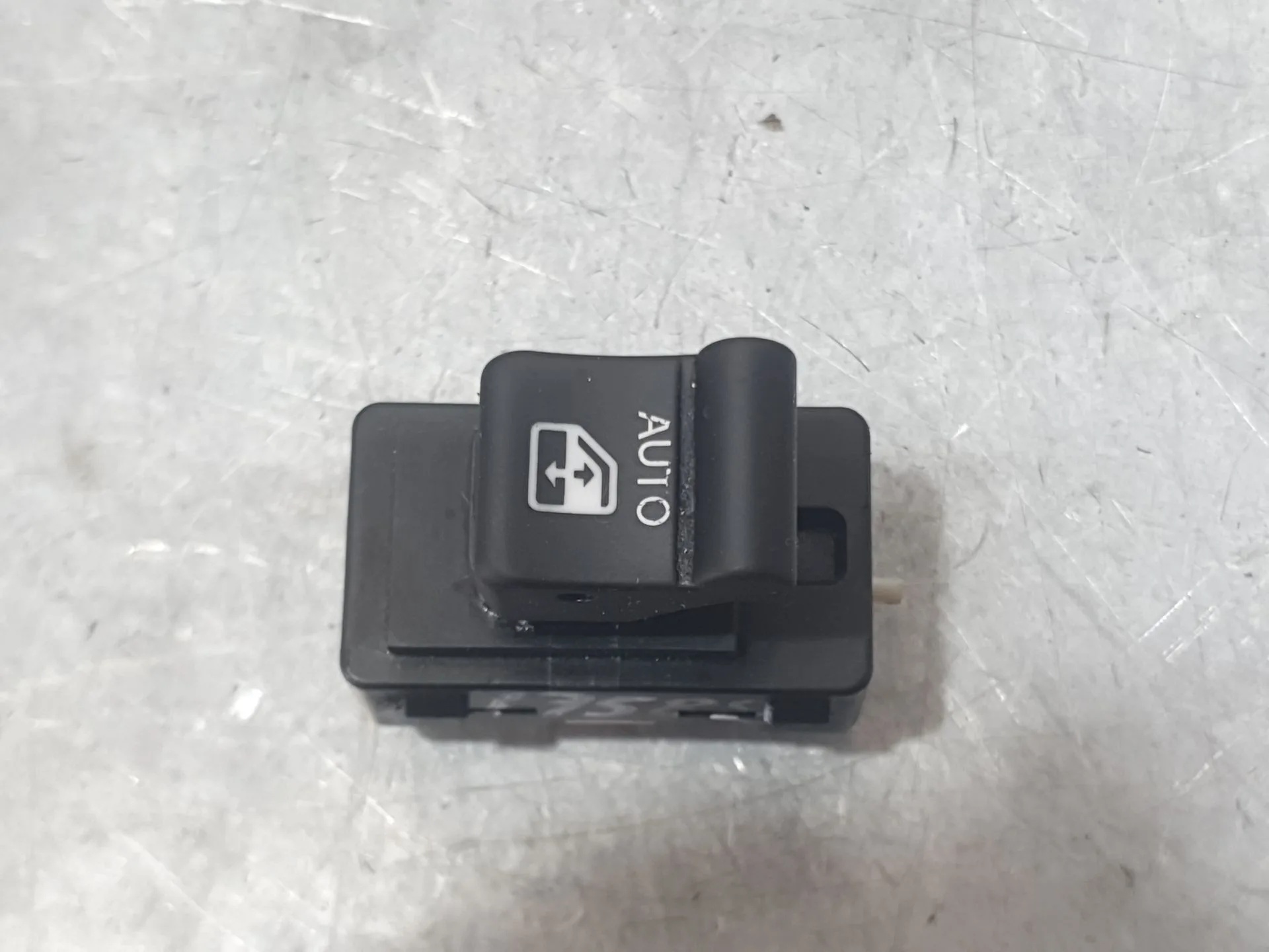 Mando Elevalunas Trasero Derecho para Jeep Renegade Suv (Bu, B1, Bv)