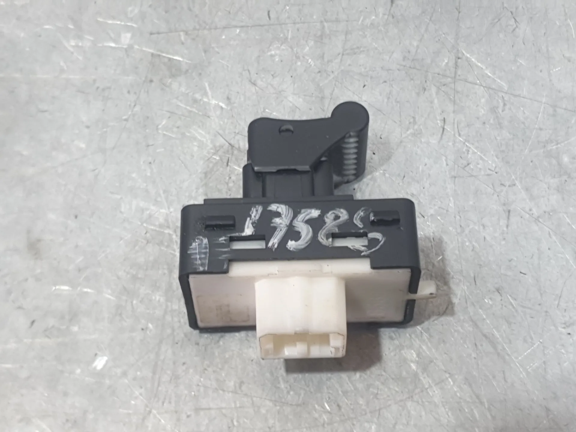 Mando Elevalunas Trasero Derecho para Jeep Renegade Suv (Bu, B1, Bv)
