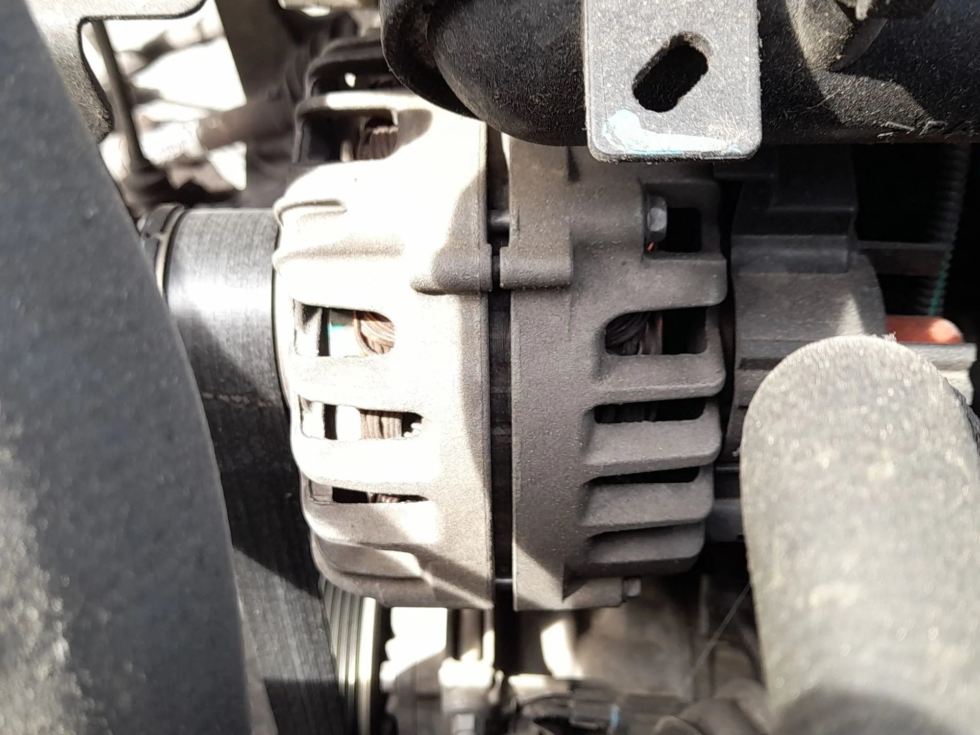 Alternador para Renault Clio V (B7_)