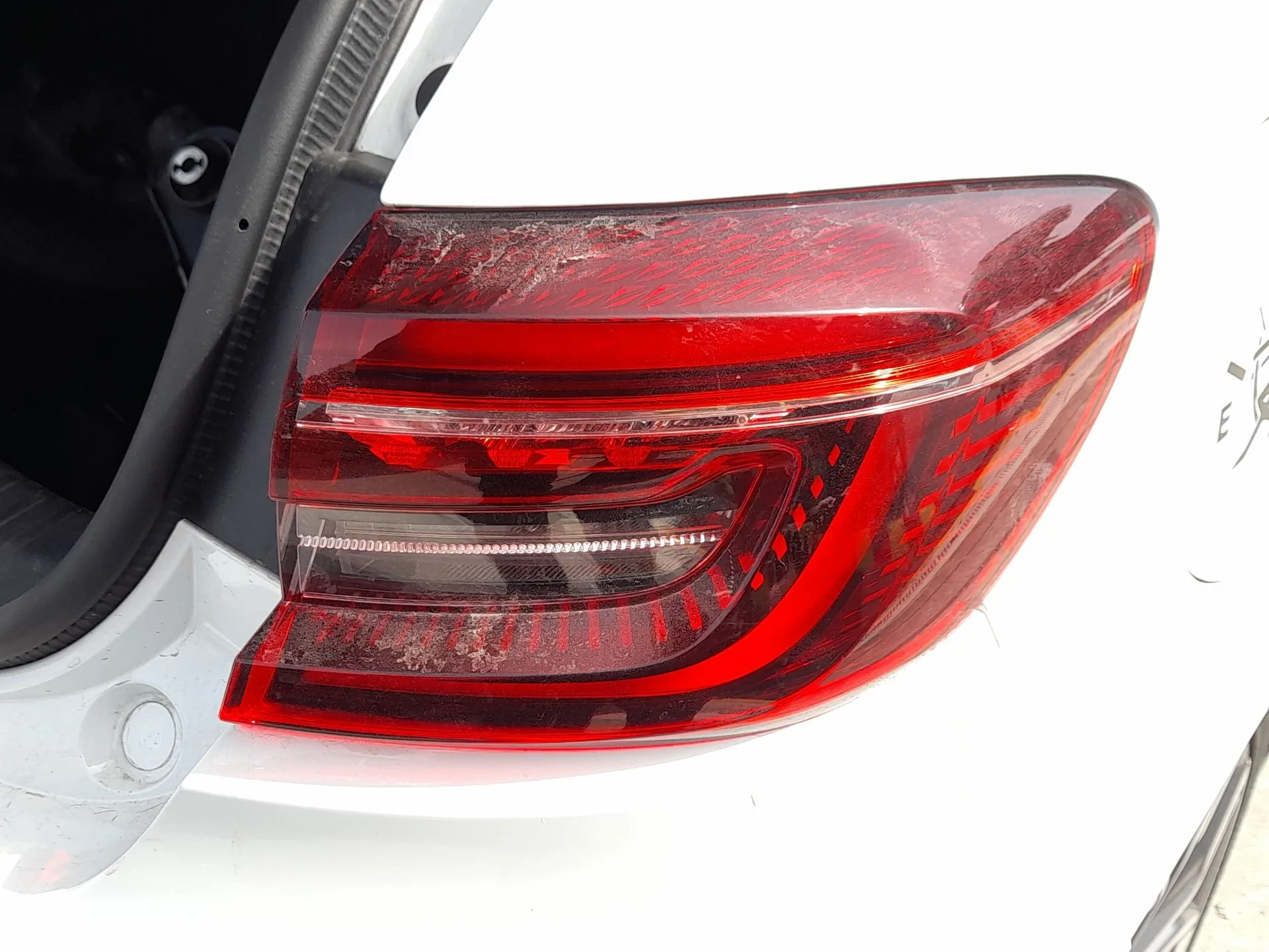 Piloto Trasero Derecho Exterior para Renault Clio V (B7_)