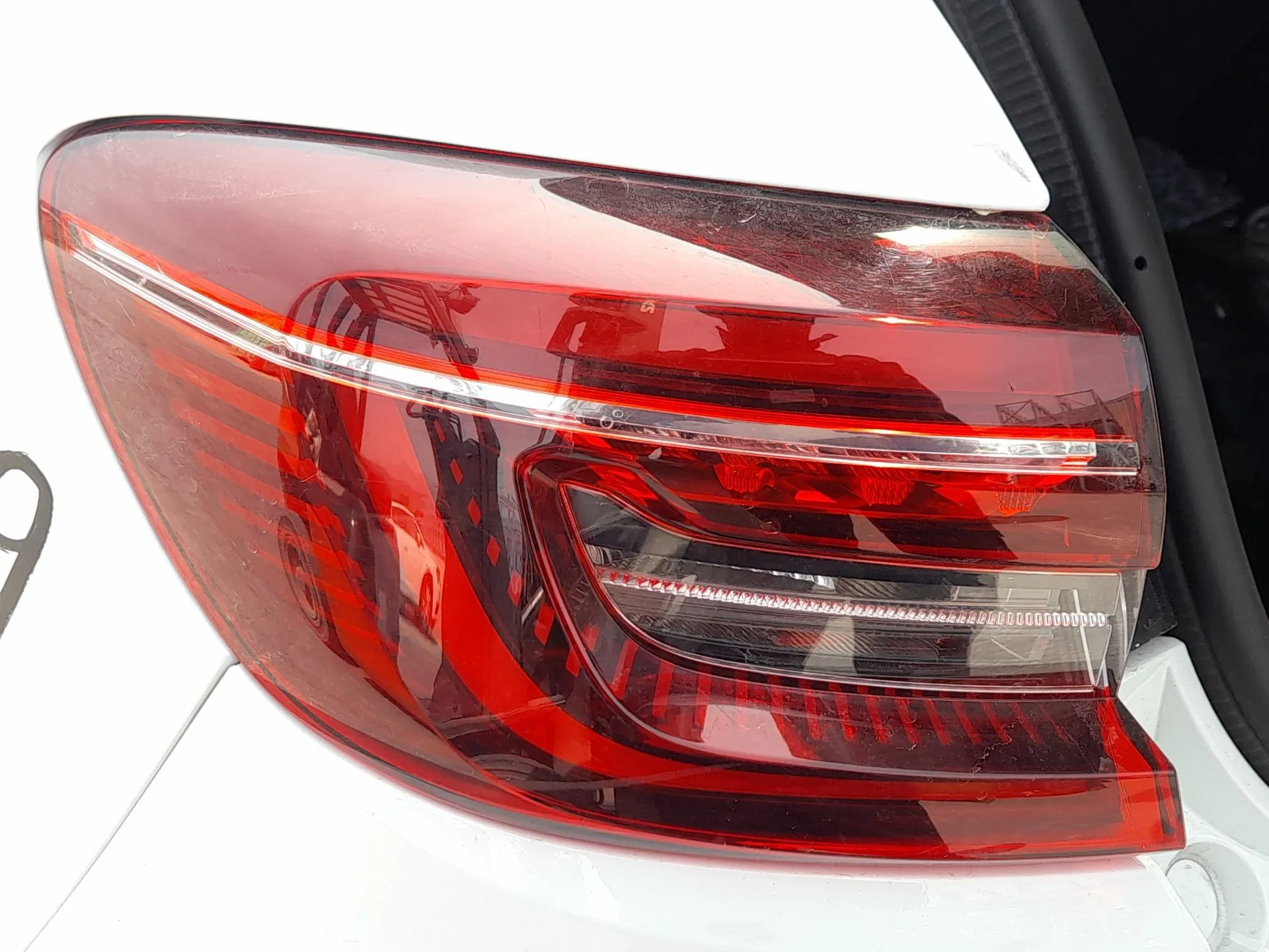 Piloto Trasero Izquierdo Interior para Renault Clio V (B7_)