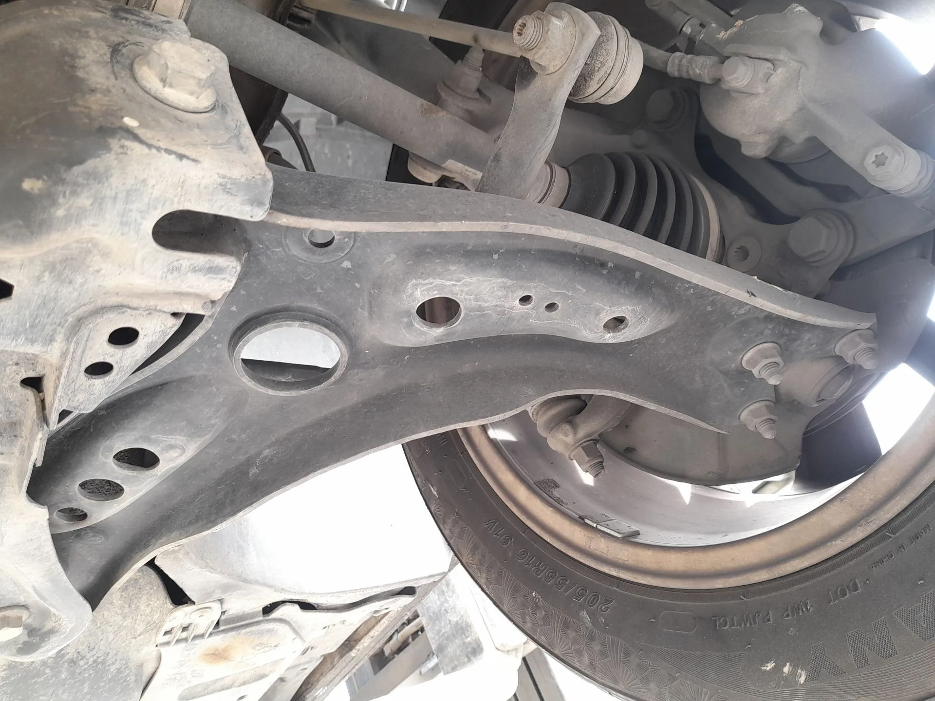 Brazo Suspension Inferior Delantero Izquierdo para Seat Leon (5F1)