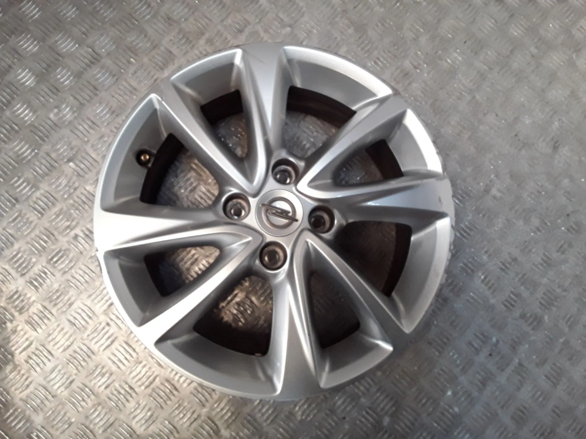Juego Llantas Aluminio para Opel Corsa F (P2Jo)