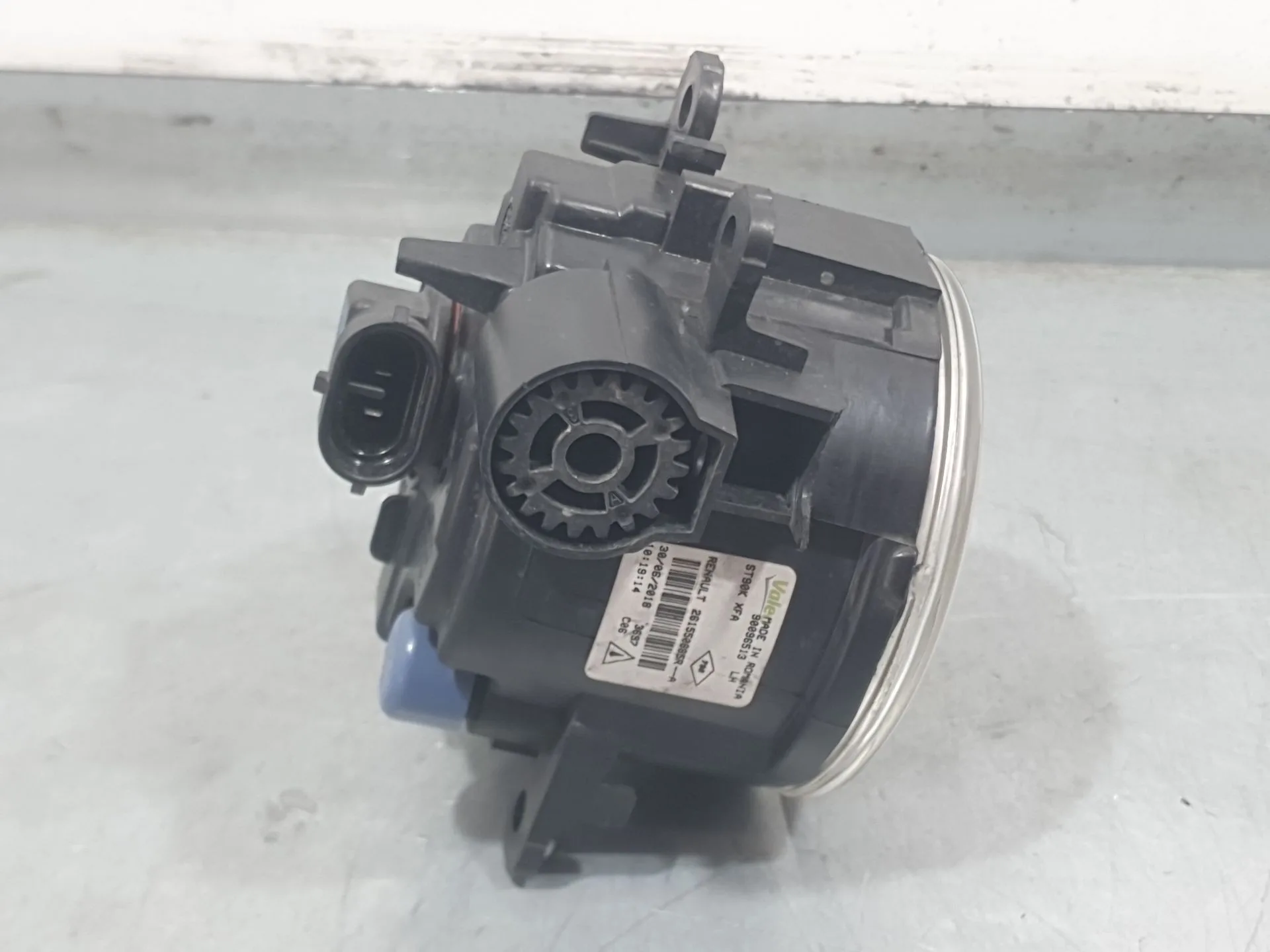 Faro Antiniebla Izquierdo para Renault Clio Iv (Bh_)