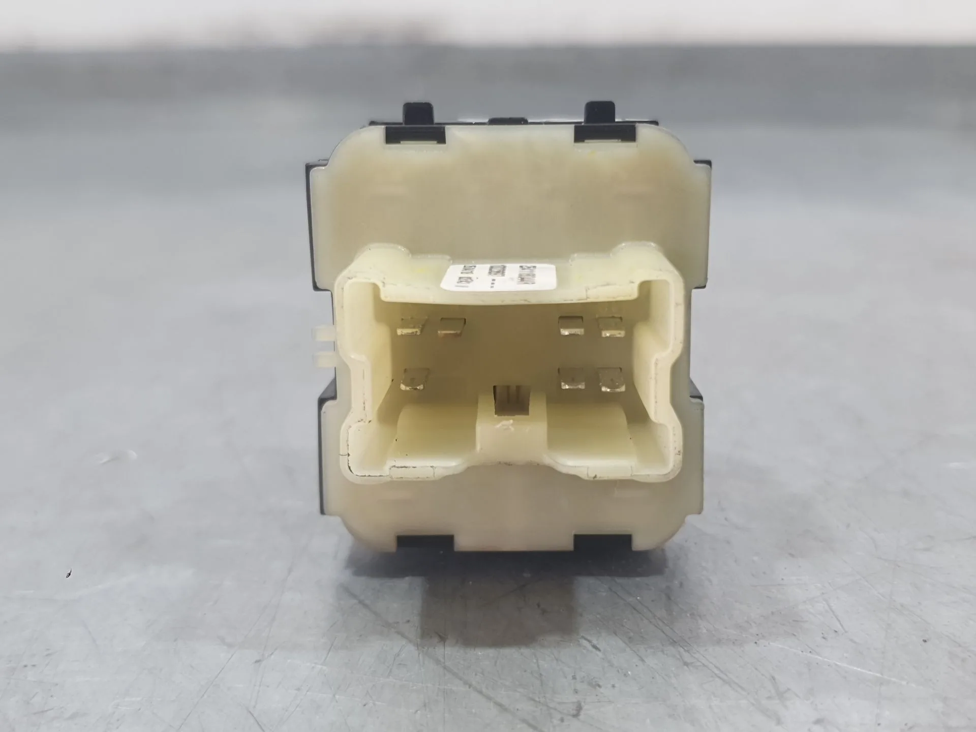 Mando Elevalunas Delantero Izquierdo para Renault Clio Iv (Bh_)