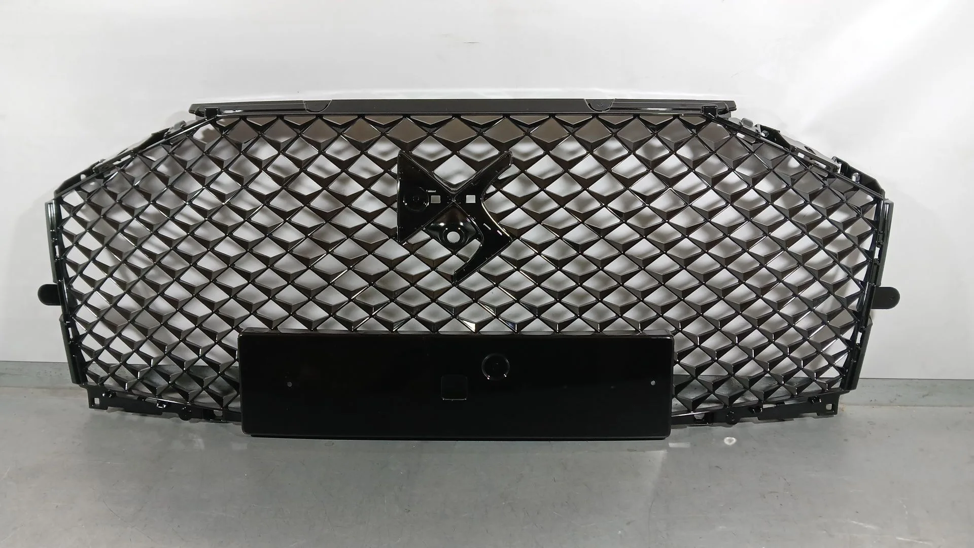 Rejilla Delantera para Ds Ds 7 Crossback (J4_, Jr_, Jc_)