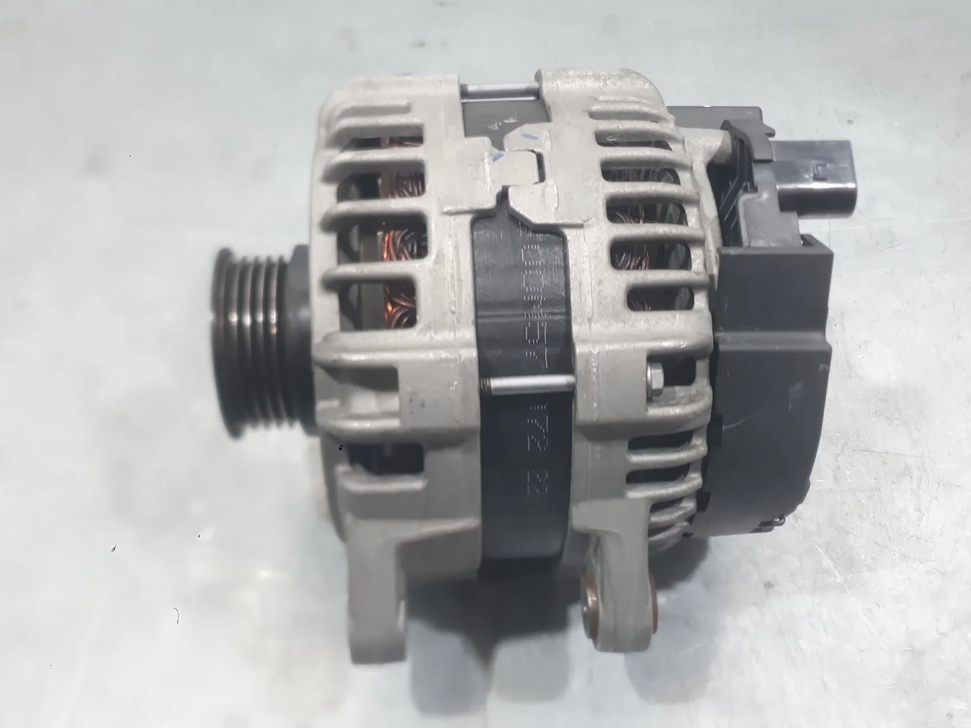 Alternador para Mercedes-Benz Clase B Sports Tourer (W246, W242)