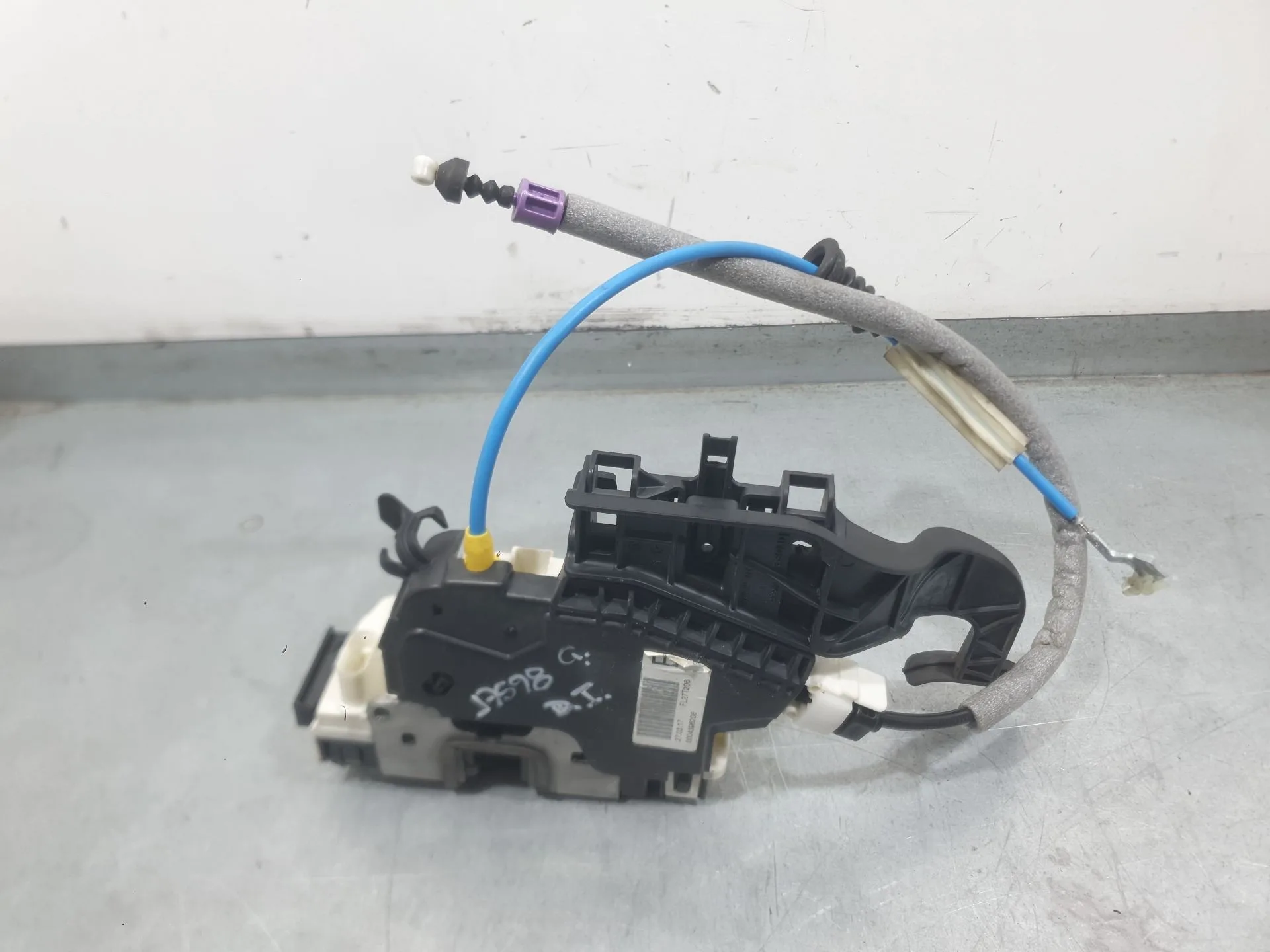 Cerradura Puerta Delantera Izquierda para Mercedes-Benz Clase B Sports Tourer (W246, W242)