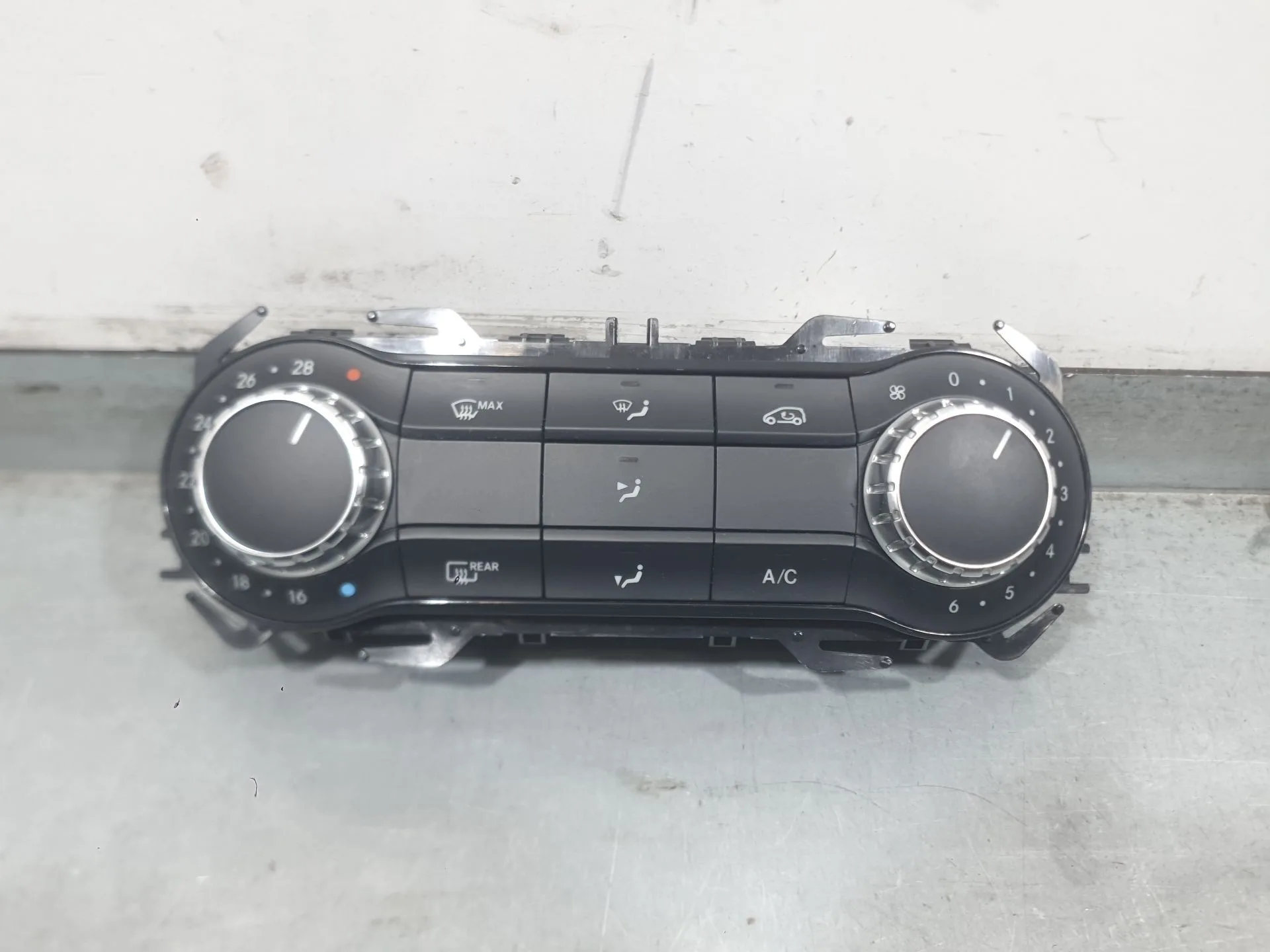 Mando Climatizador para Mercedes-Benz Clase B Sports Tourer (W246, W242)