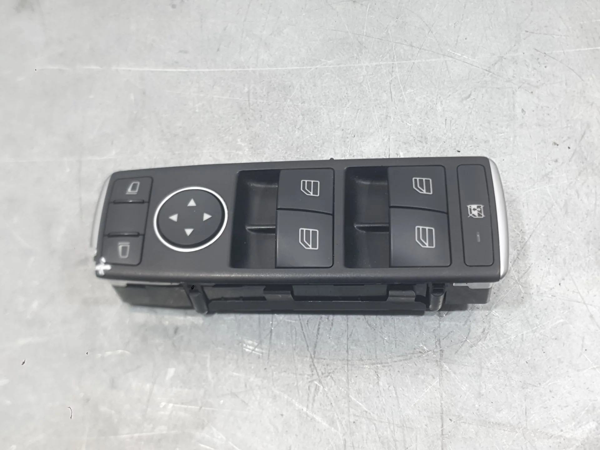 Mando Elevalunas Delantero Izquierdo para Mercedes-Benz Clase B Sports Tourer (W246, W242)