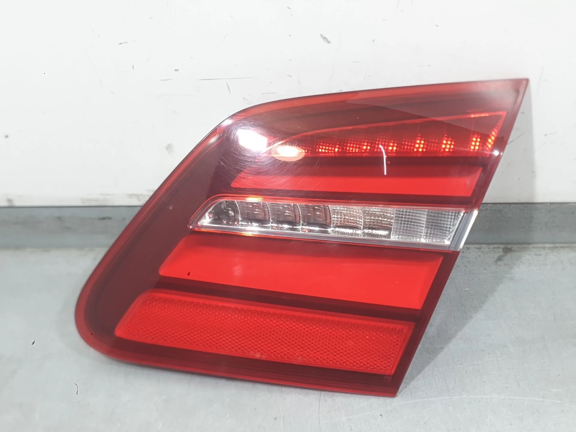 Piloto Trasero Derecho Interior para Mercedes-Benz Clase B Sports Tourer (W246, W242)