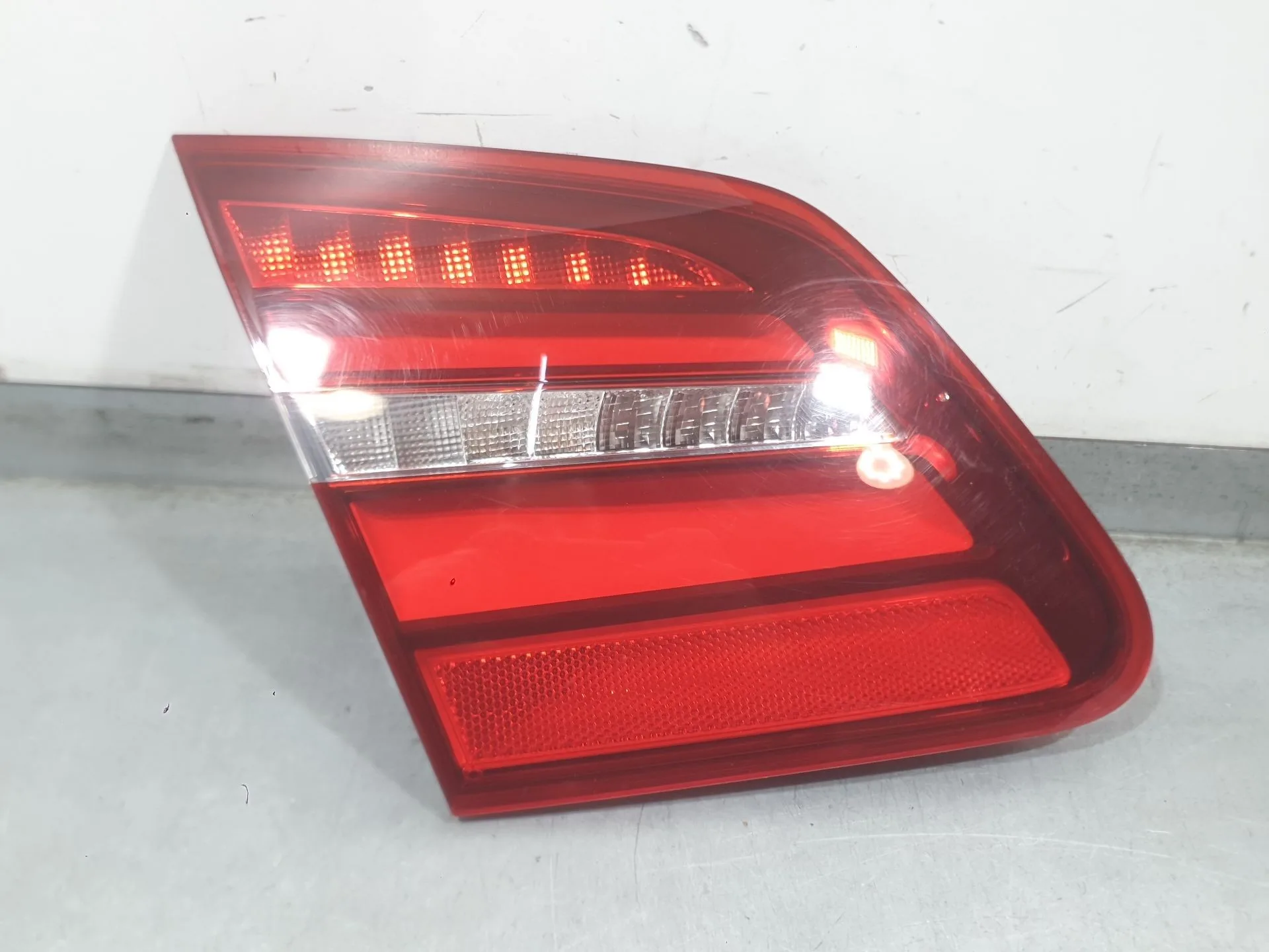 Piloto Trasero Izquierdo Interior para Mercedes-Benz Clase B Sports Tourer (W246, W242)