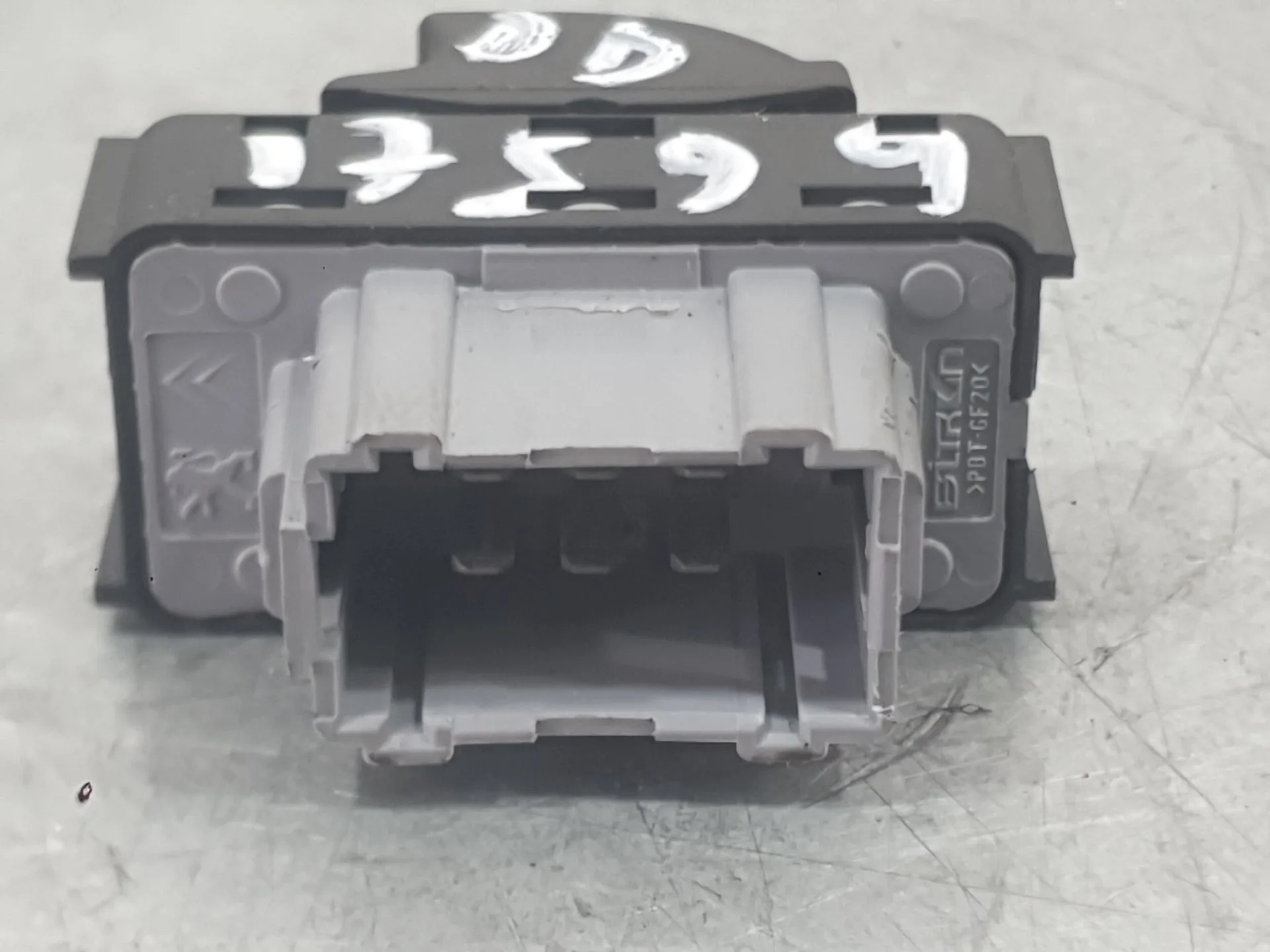 Mando Elevalunas Delantero Derecho para Citroën C4 Cactus