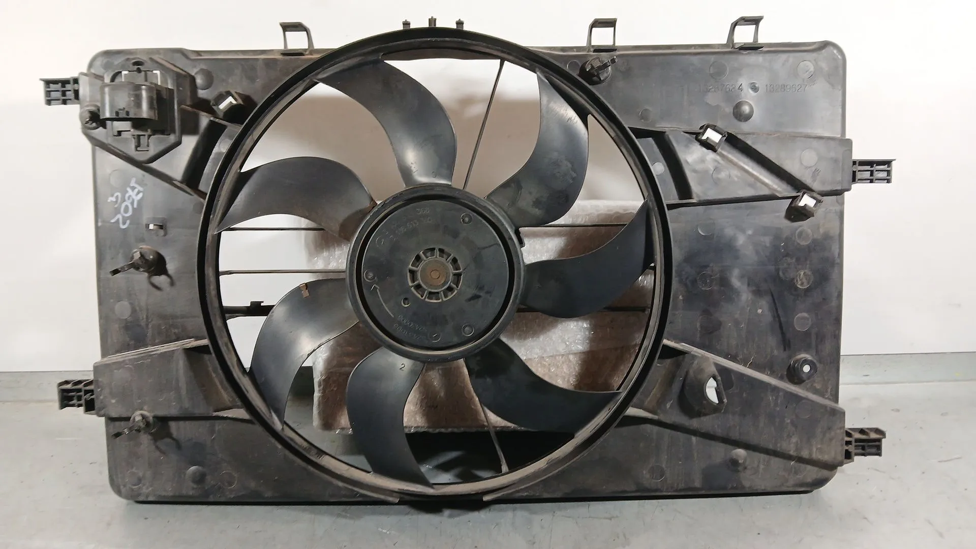 Electroventilador para Opel Astra J Sports Tourer (P10)