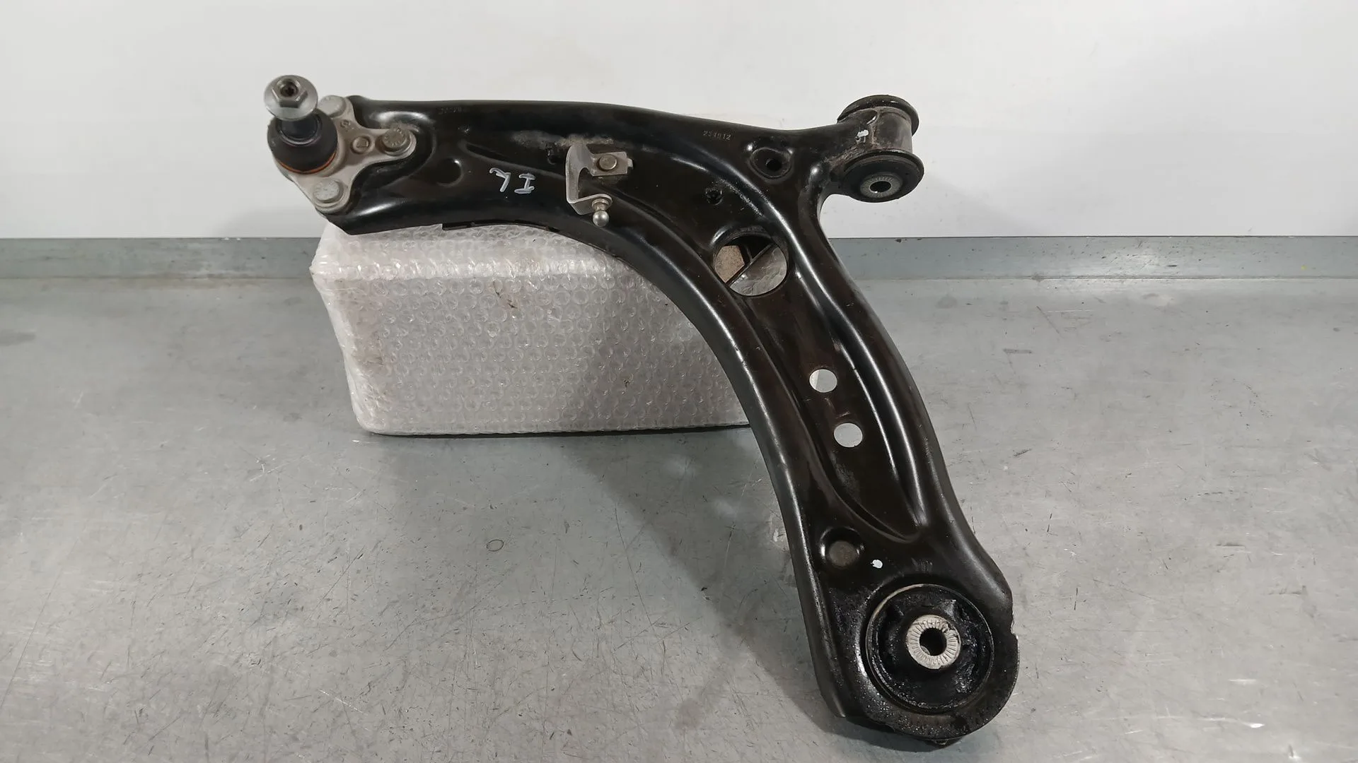 Brazo Suspension Inferior Delantero Izquierdo para Seat Leon (Kl1, Klg)