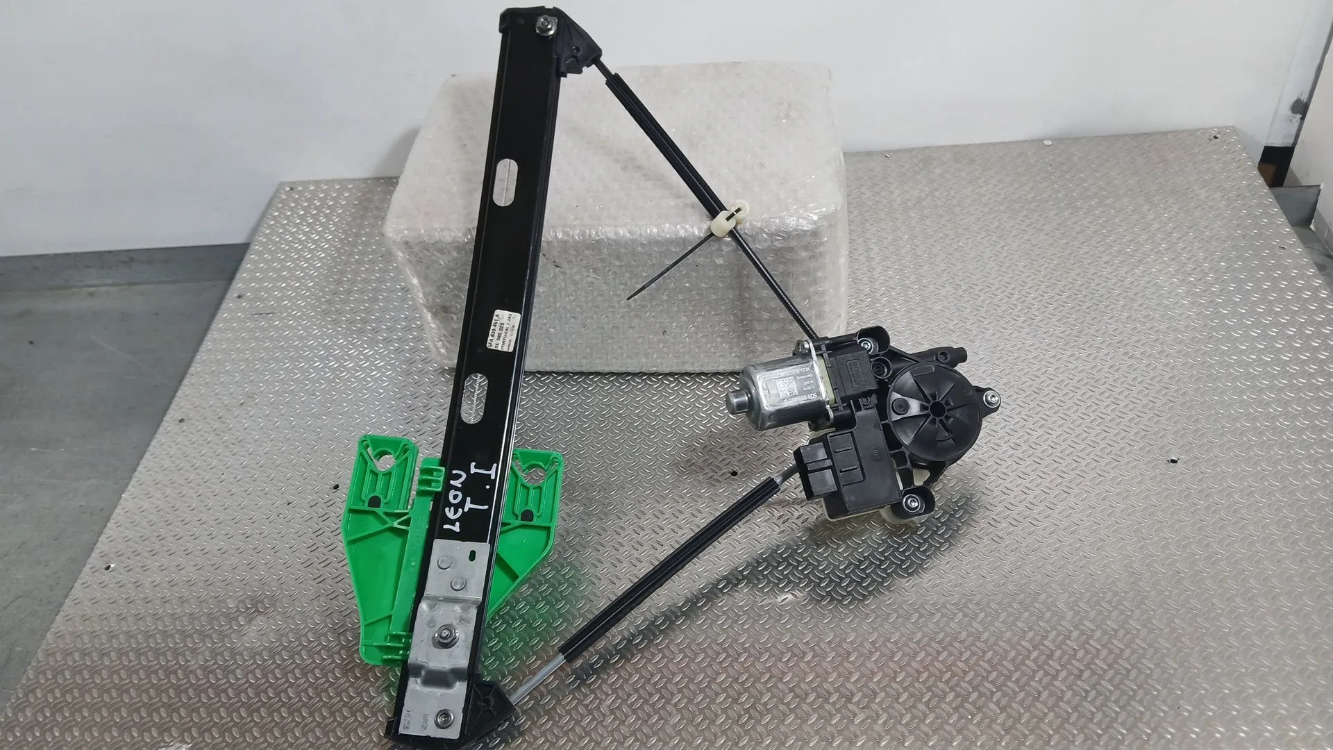 Elevalunas Trasero Izquierdo para Seat Leon (Kl1, Klg)