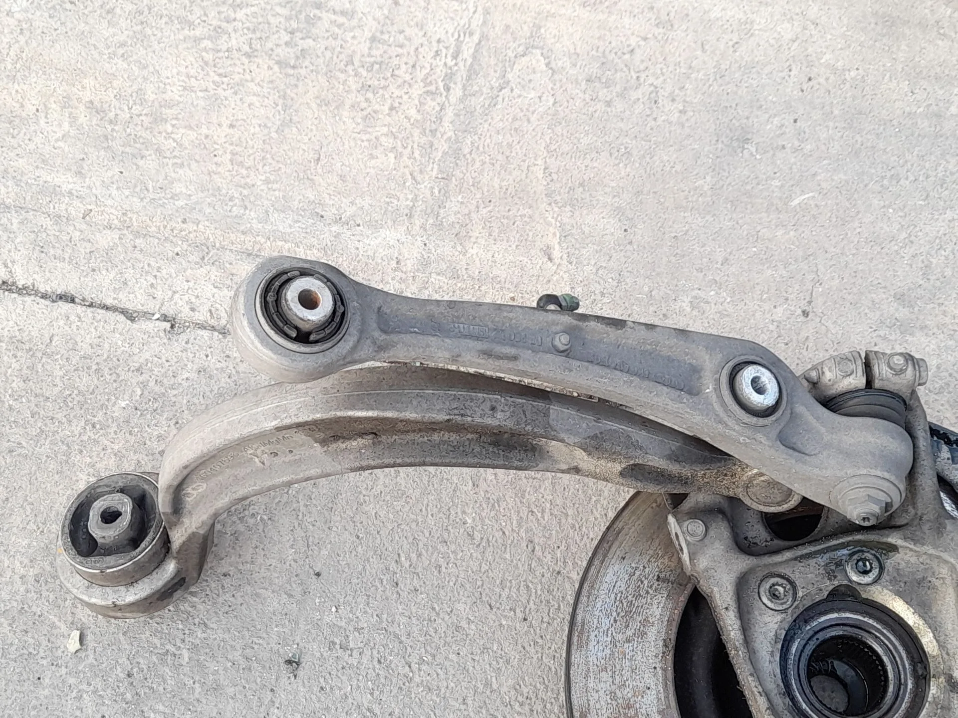 Brazo Suspension Inferior Delantero Derecho para Porsche Macan (95B)