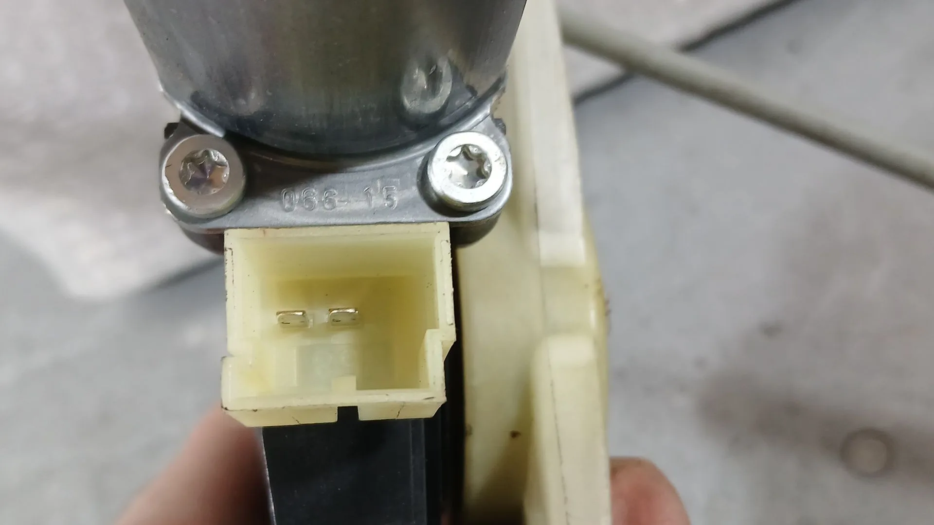 Elevalunas Delantero Derecho para Porsche Macan (95B)