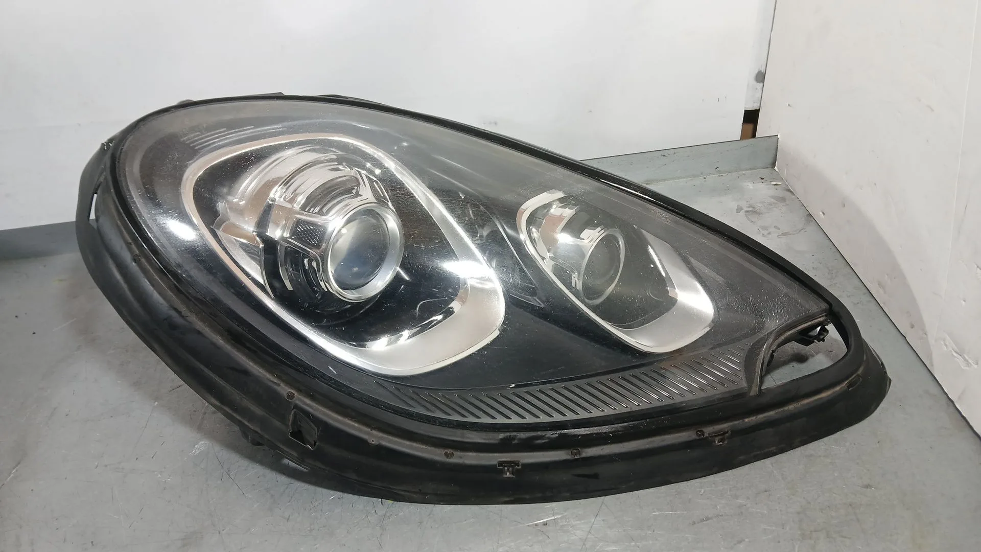 Faro Derecho para Porsche Macan (95B)
