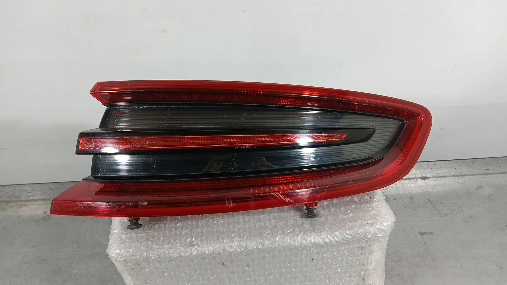 Piloto Trasero Derecho Exterior para Porsche Macan (95B)