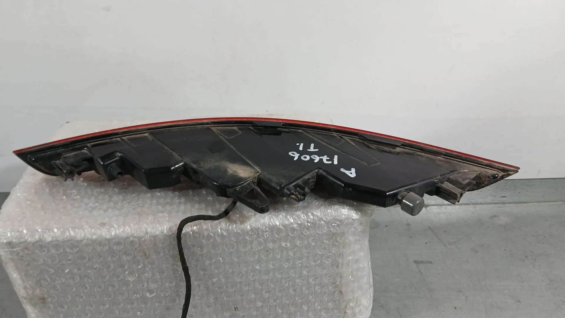 Piloto Trasero Izquierdo Paragolpes para Porsche Macan (95B)