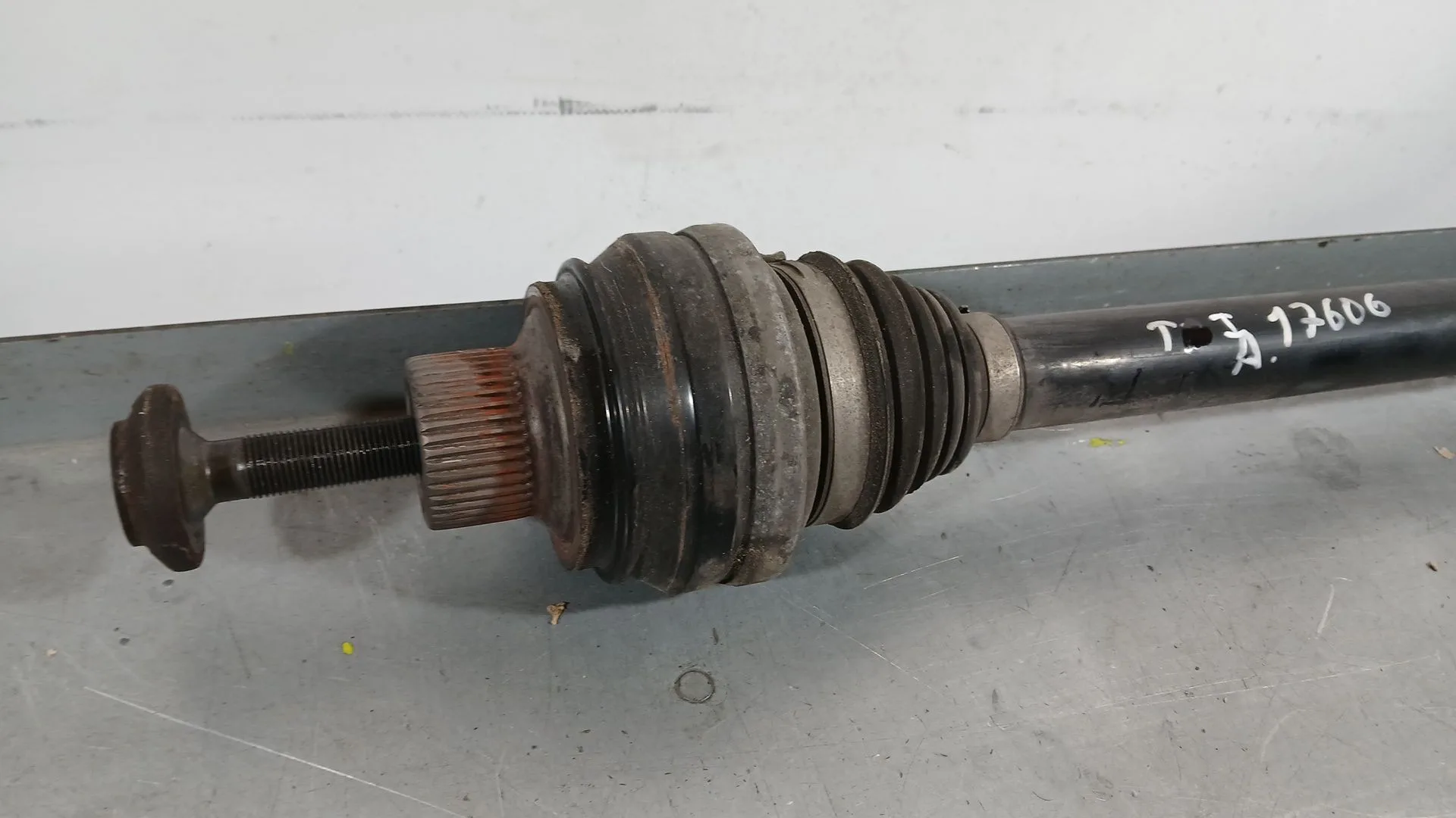 Transmision Trasera Izquierda para Porsche Macan (95B)