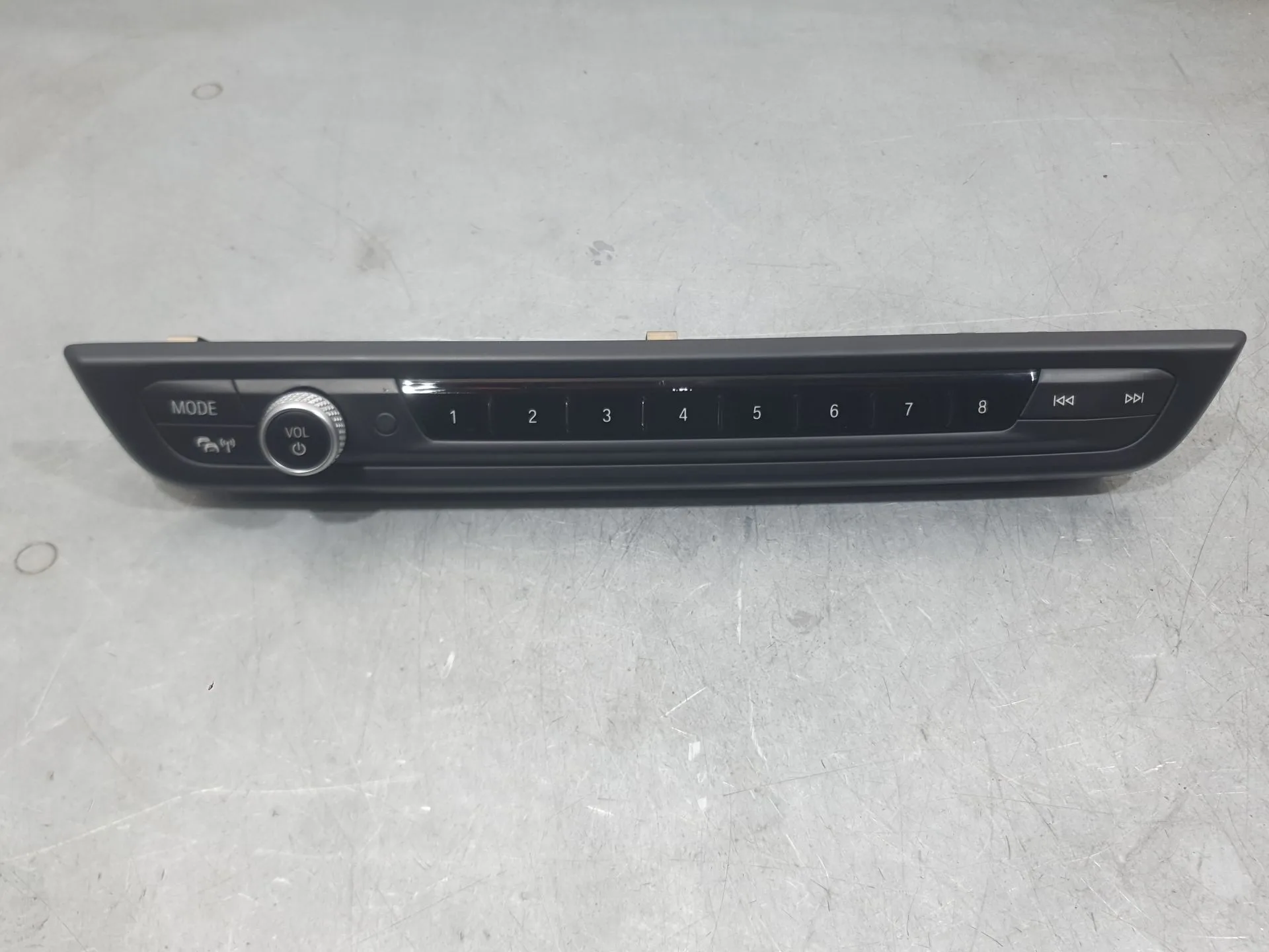 Mando Radio para Bmw 1 (F40)