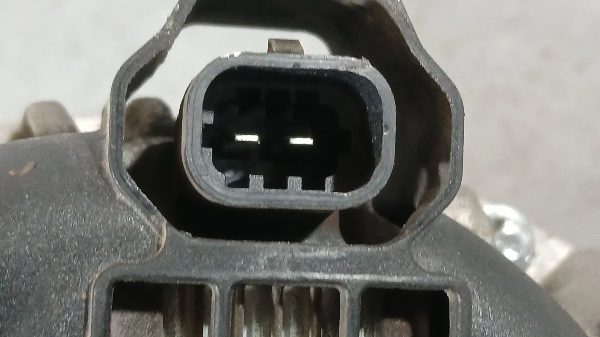 Alternador para Opel Astra J Sedan
