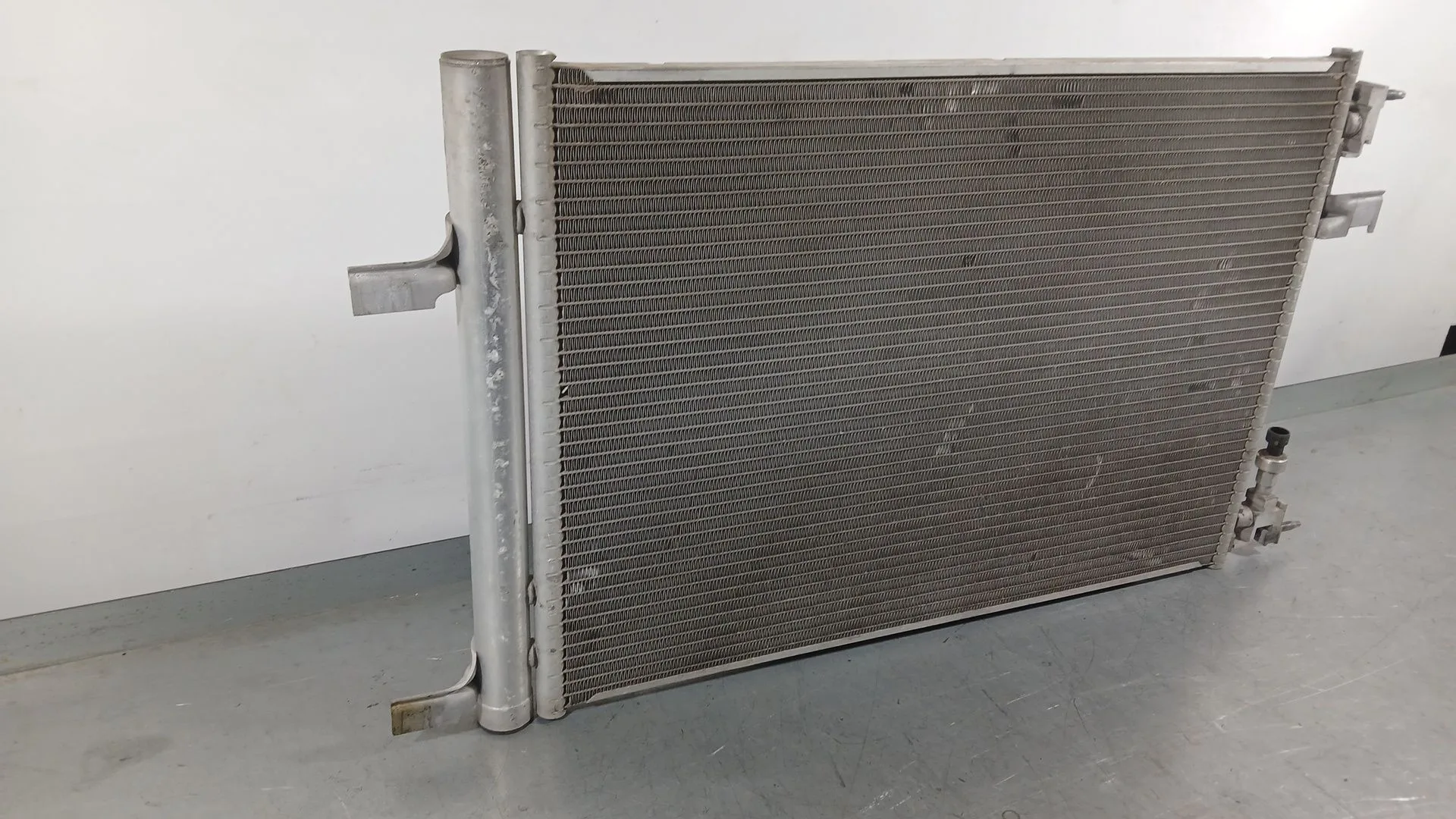 Condensador / Radiador Aire Acondicionado para Opel Astra J Sedan