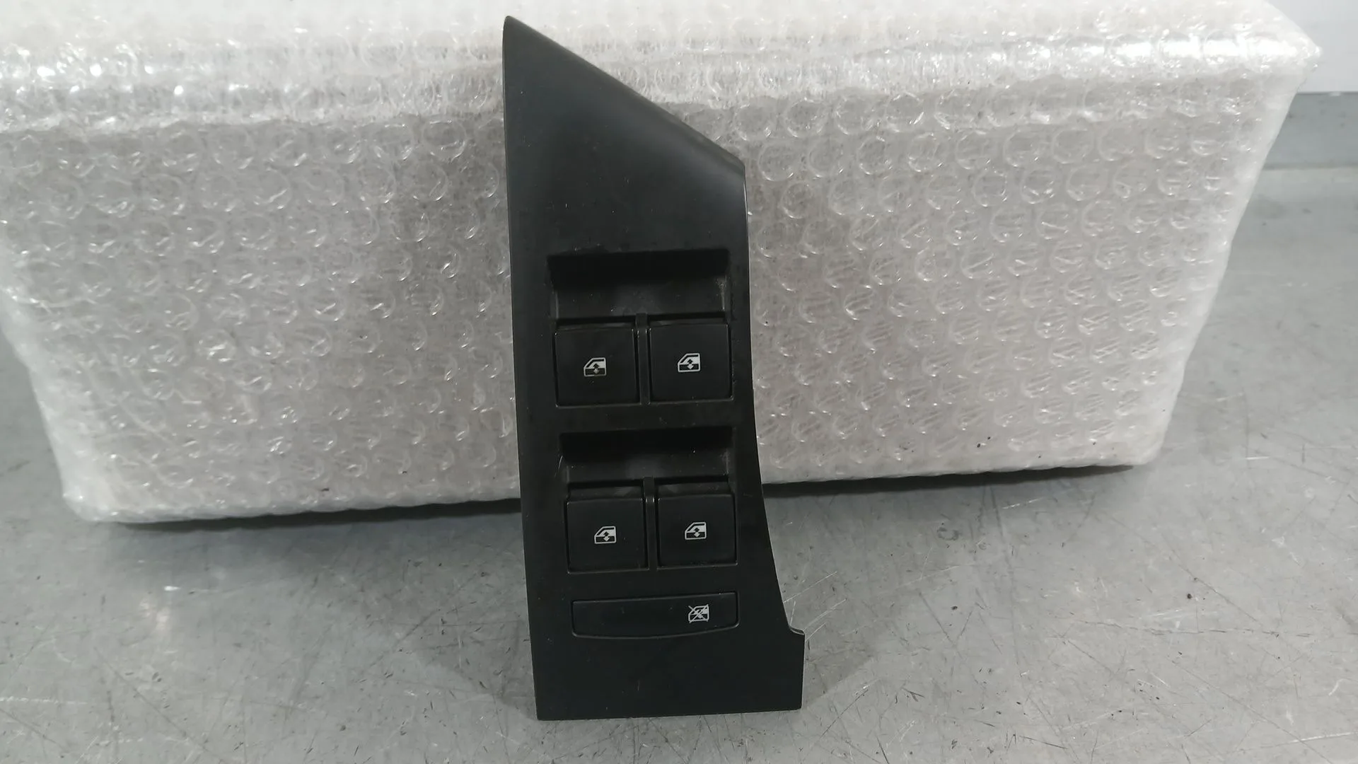Mando Elevalunas Delantero Izquierdo para Opel Astra J Sedan