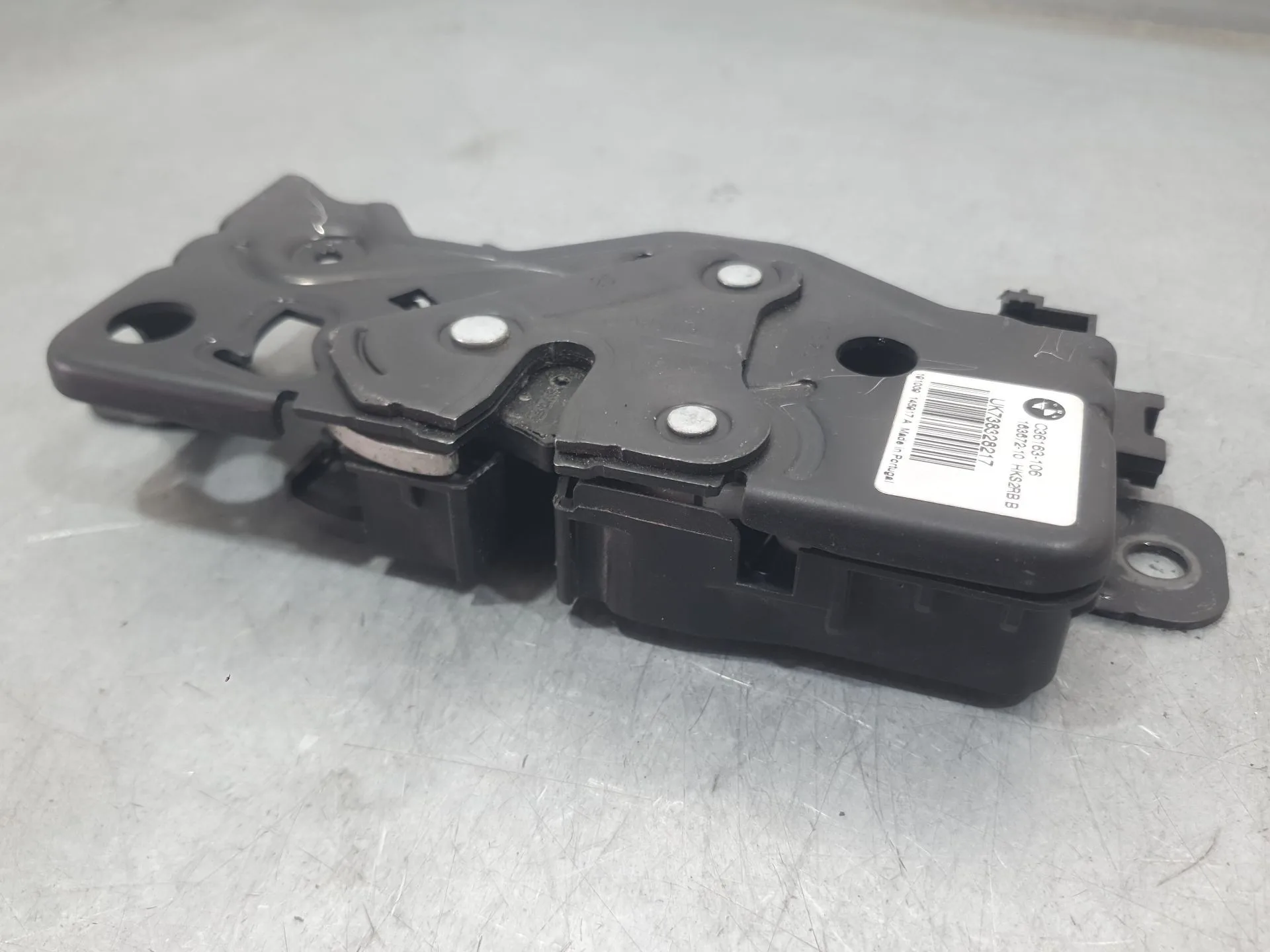 Cerradura Maletero / Porton para Bmw 1 (F40)