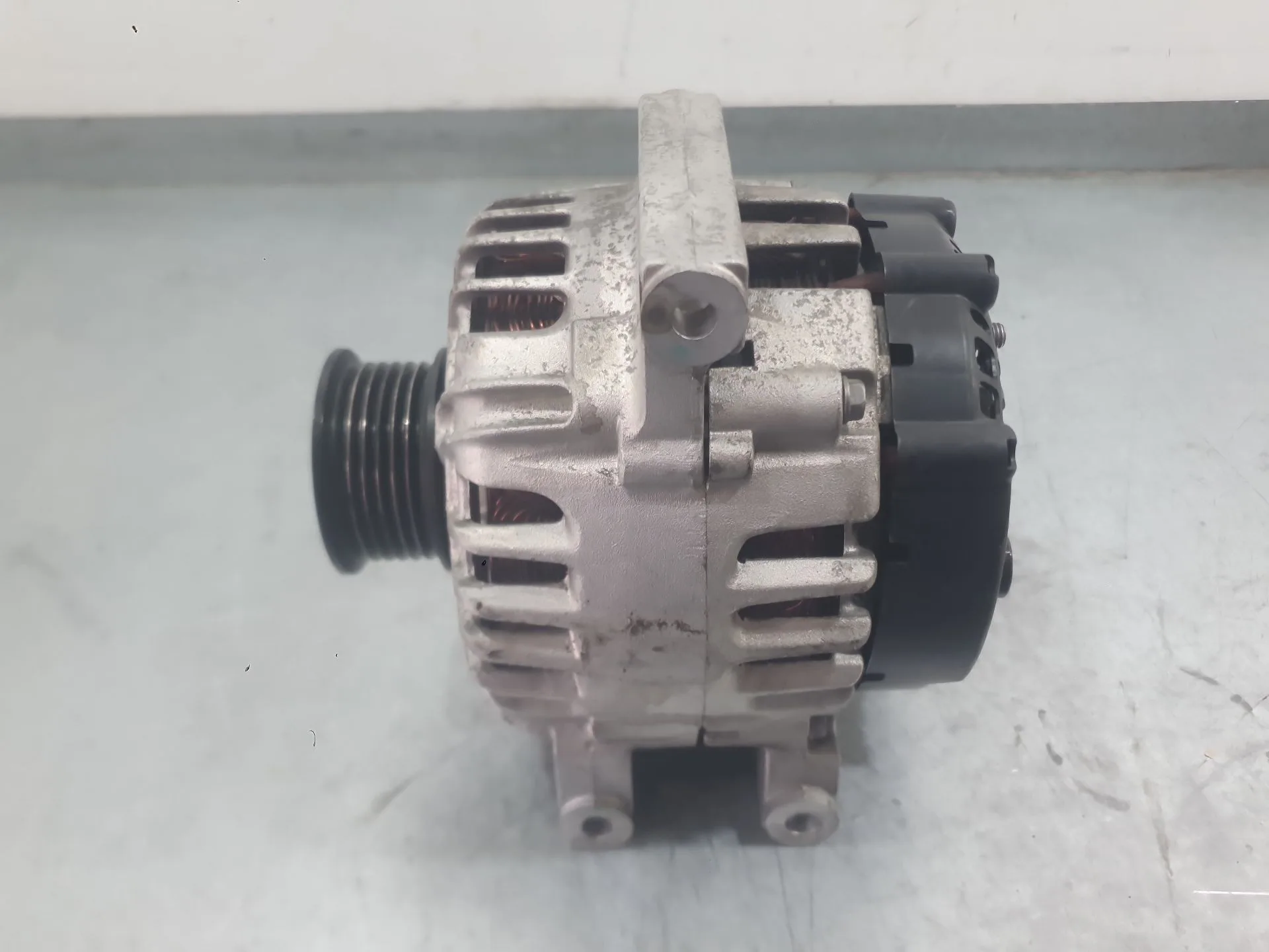 Alternador para Opel Astra J (P10)