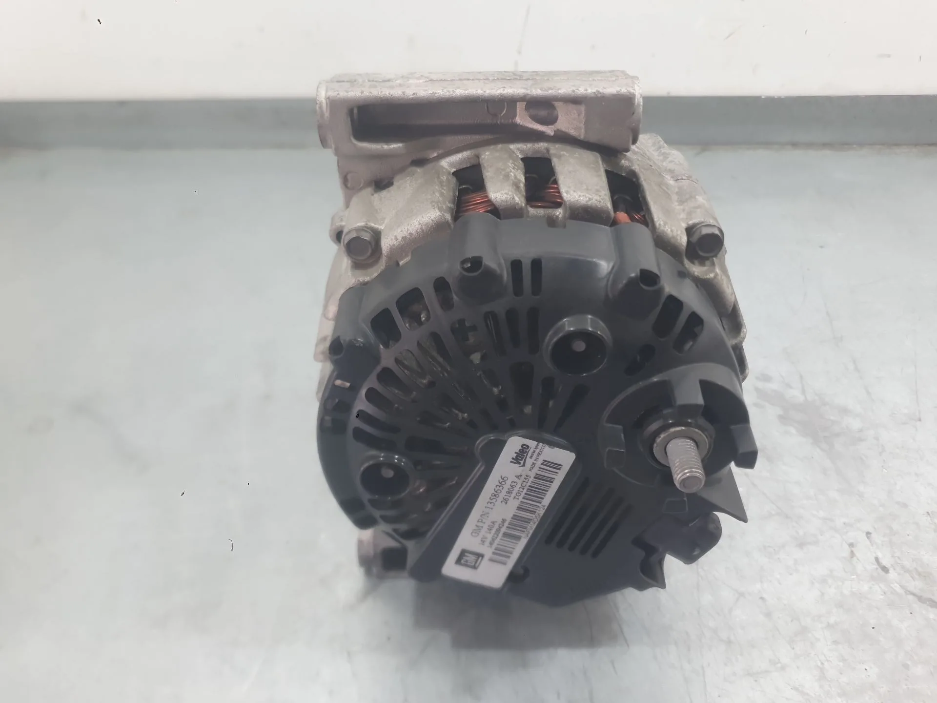 Alternador para Opel Astra J (P10)