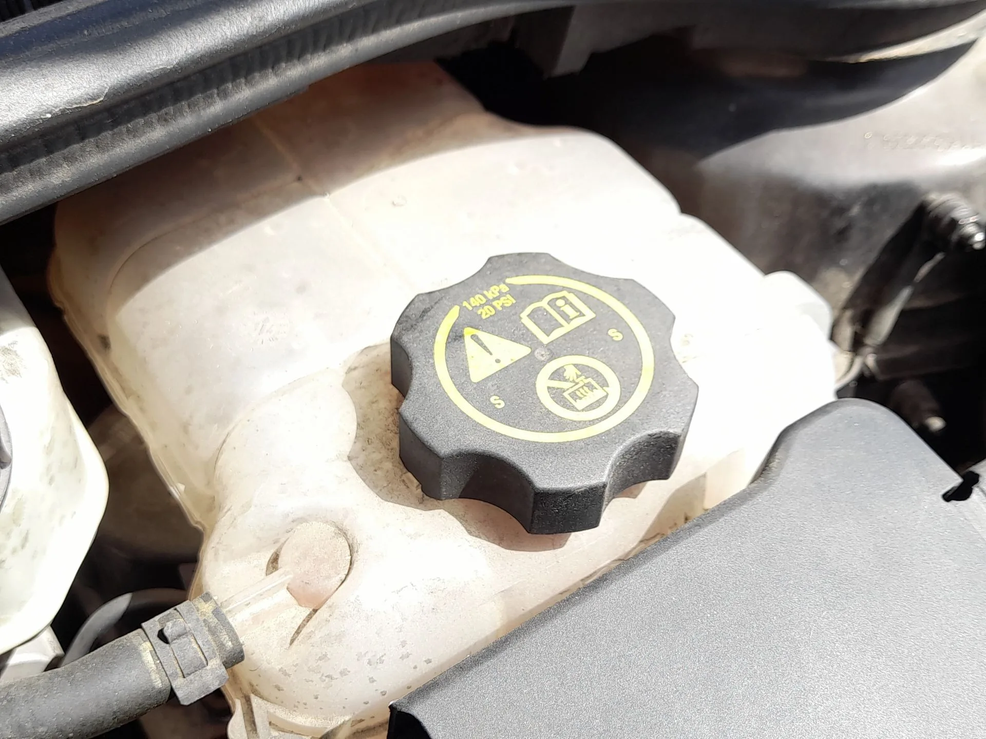 Deposito Expansion para Opel Astra J (P10)