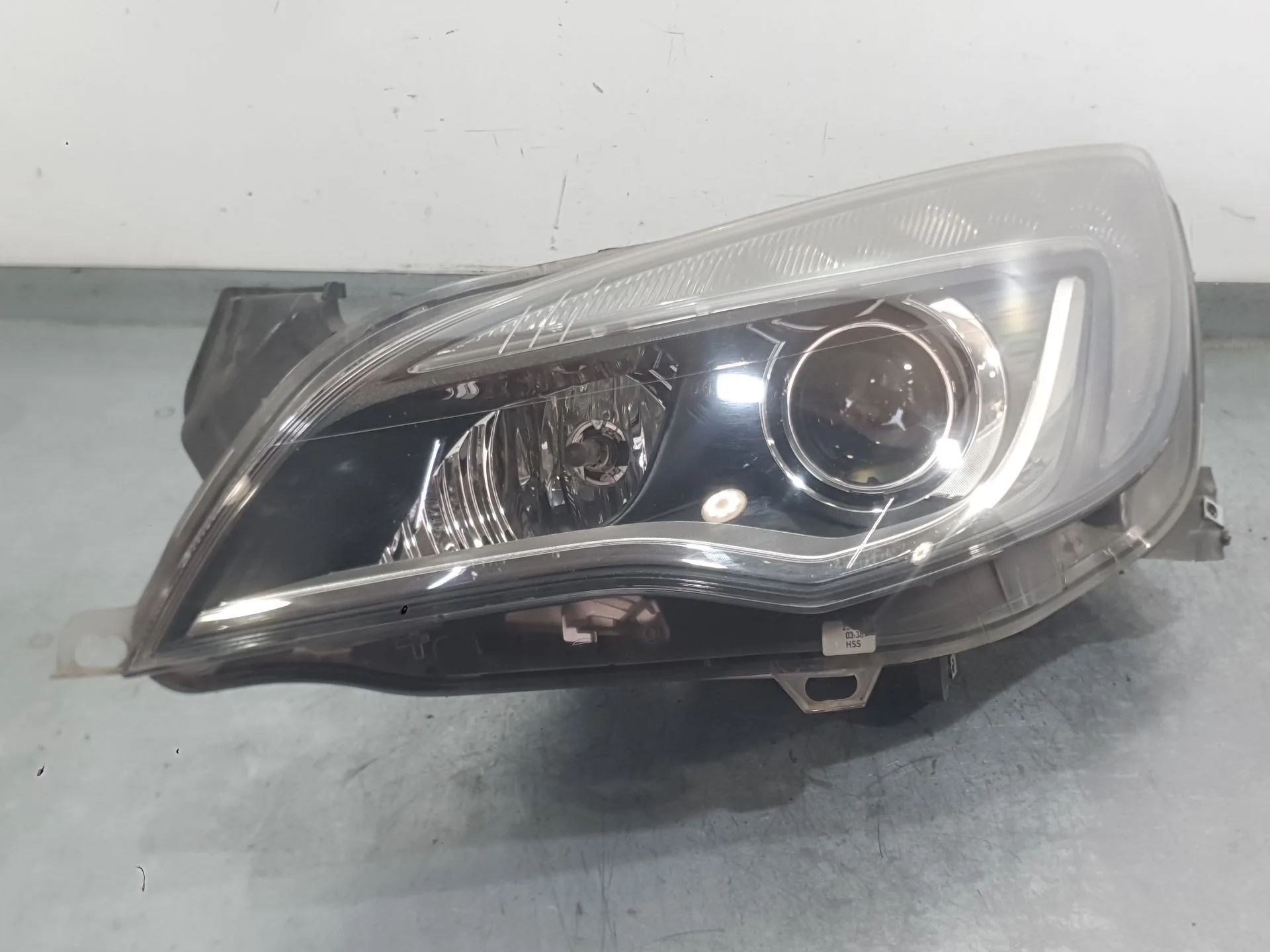 Faro Izquierdo para Opel Astra J (P10)