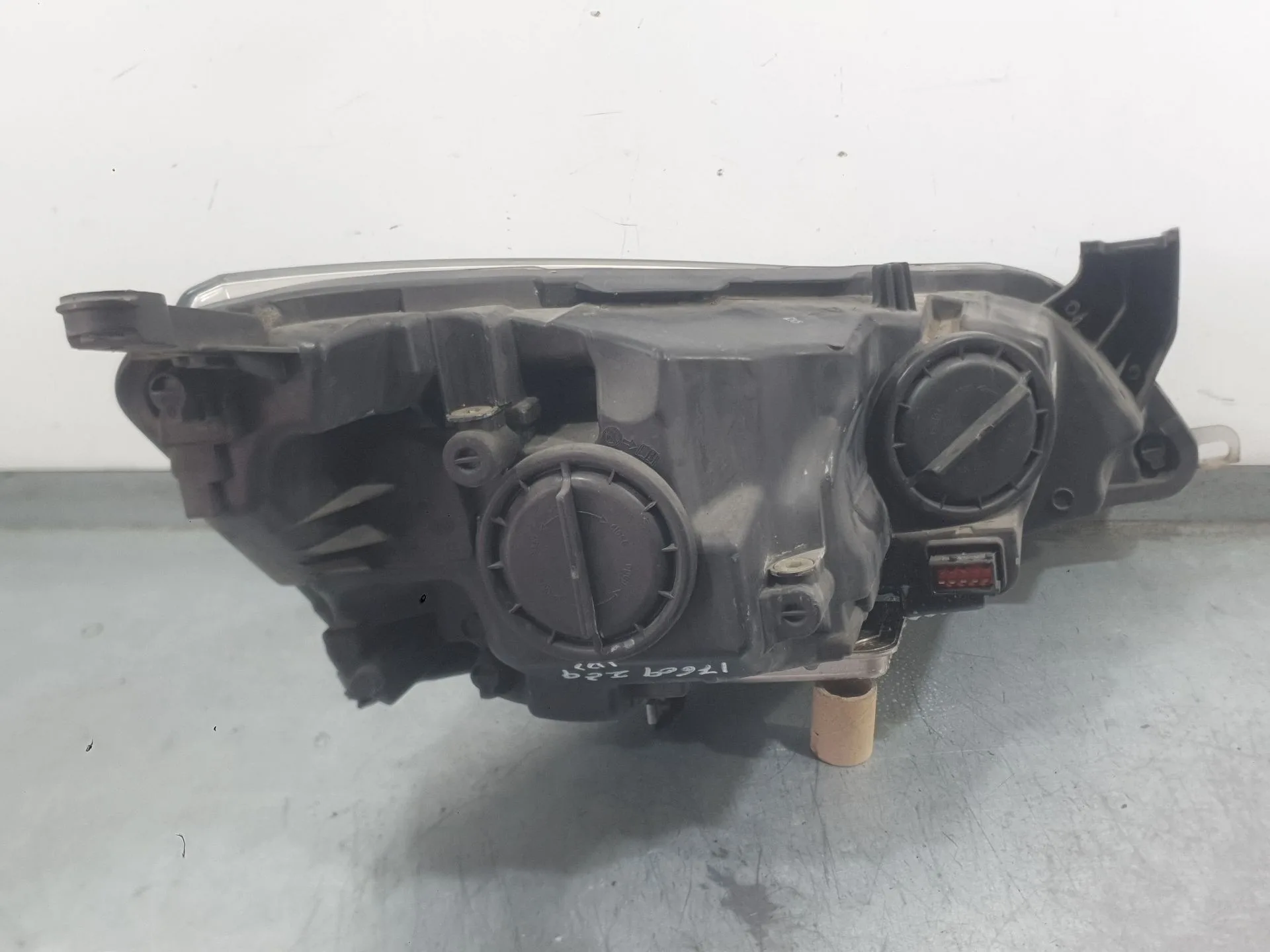 Faro Izquierdo para Opel Astra J (P10)
