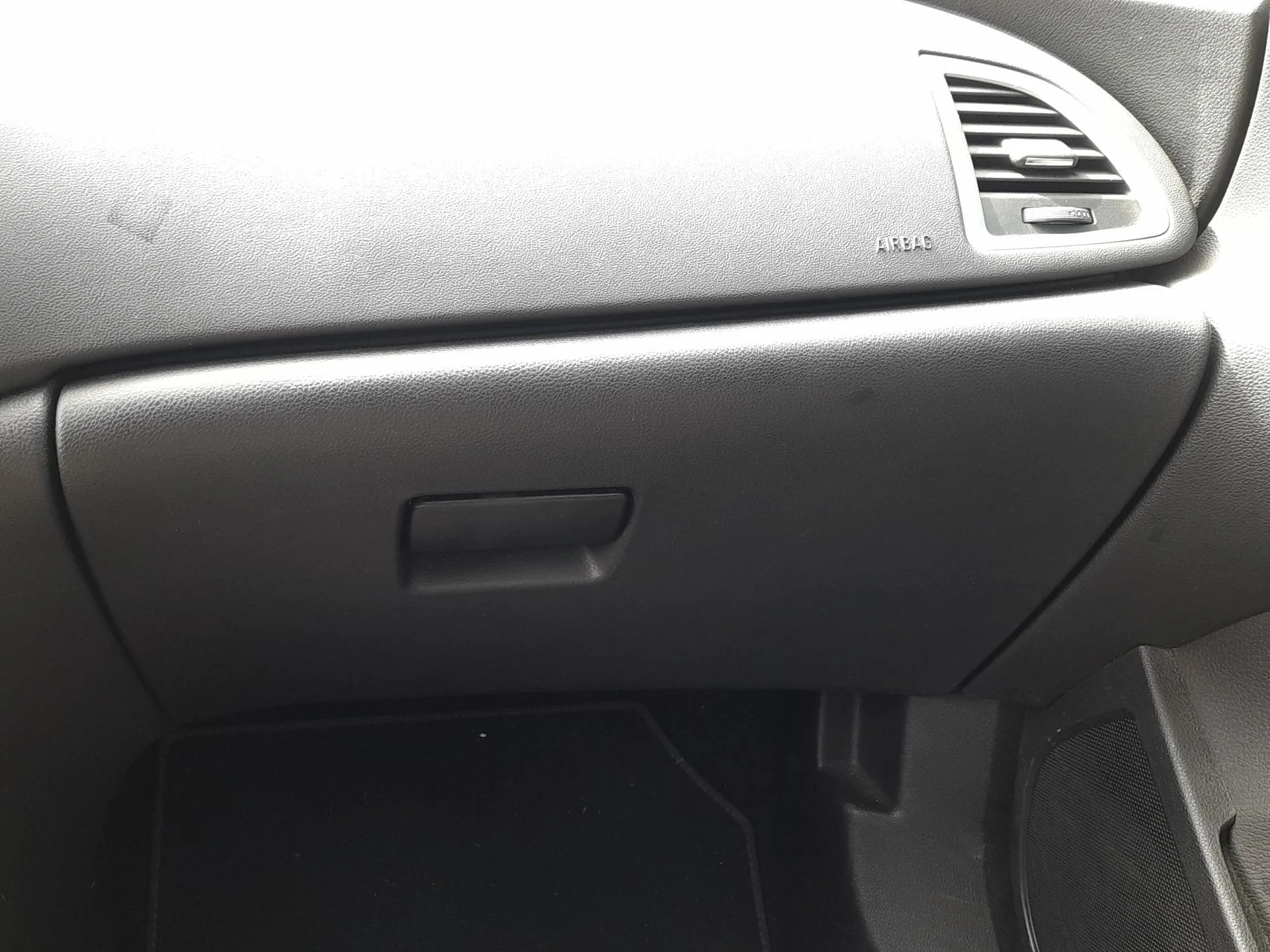 Guantera para Opel Astra J (P10)