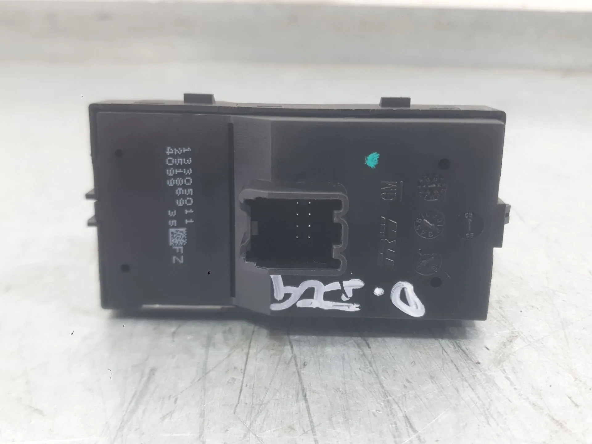 Mando Elevalunas Delantero Izquierdo para Opel Astra J (P10)