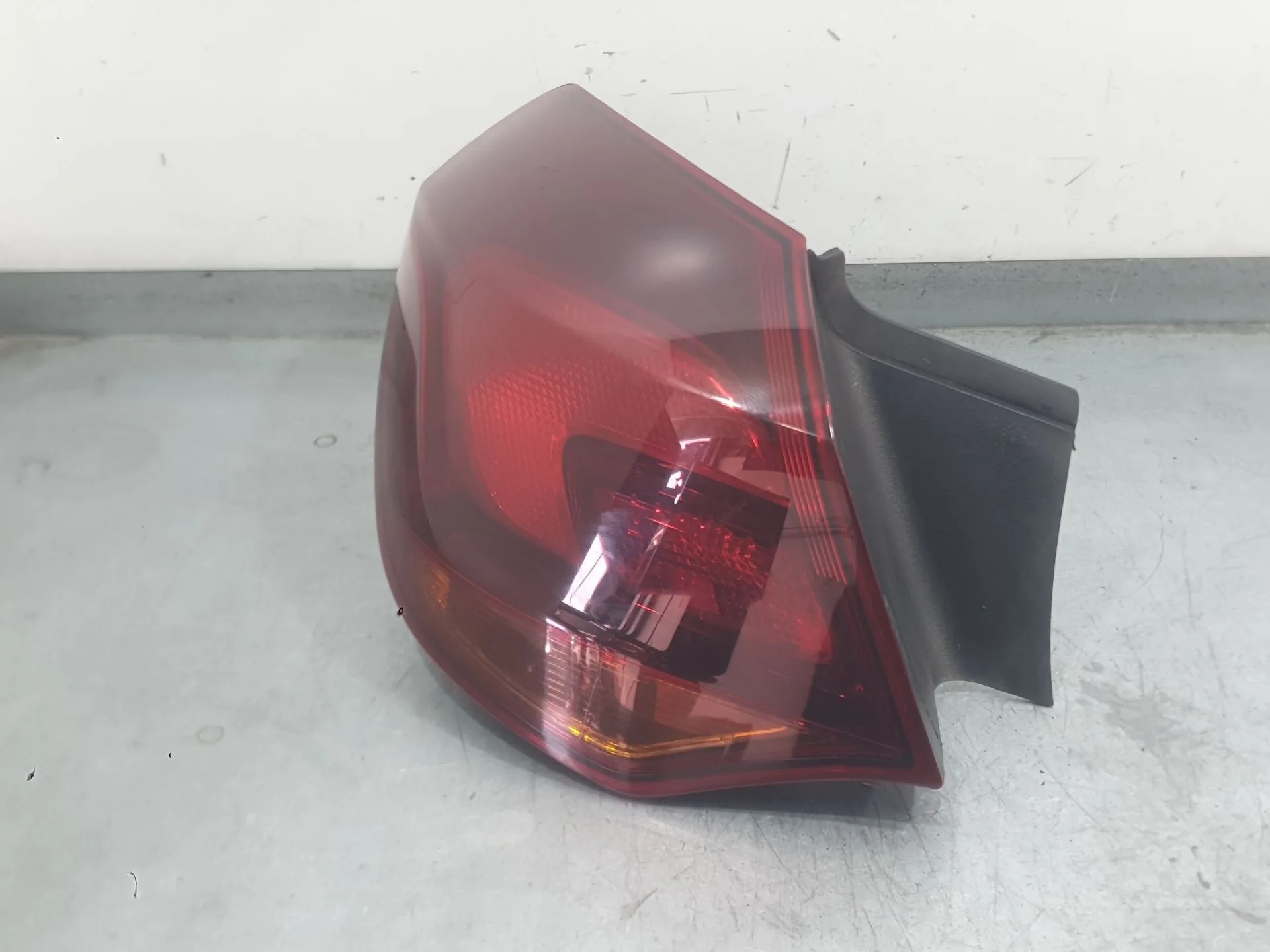 Piloto Trasero Izquierdo Interior para Opel Astra J (P10)