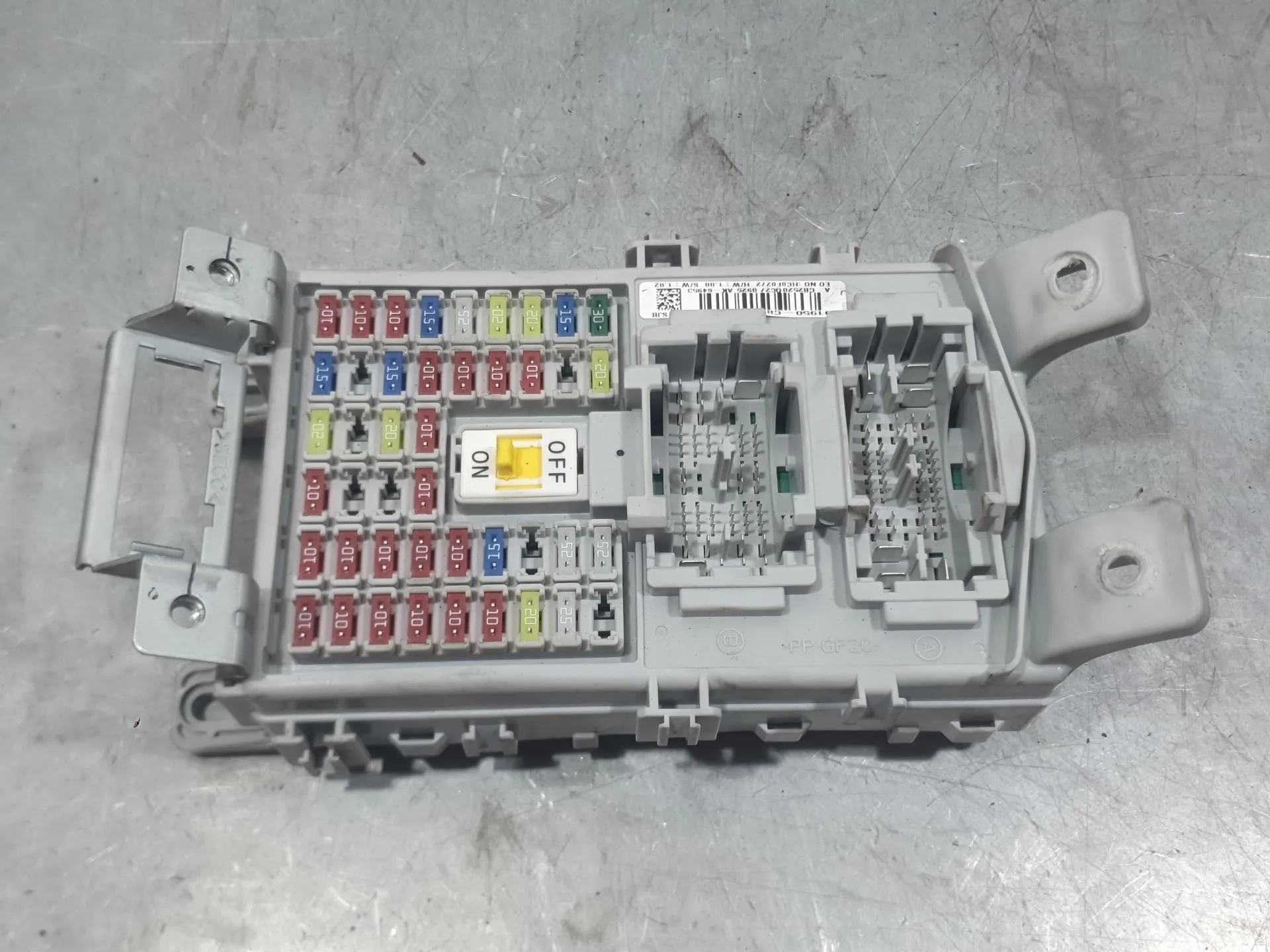 Caja Reles / Fusibles para Hyundai I20 Ii (Gb, Ib)