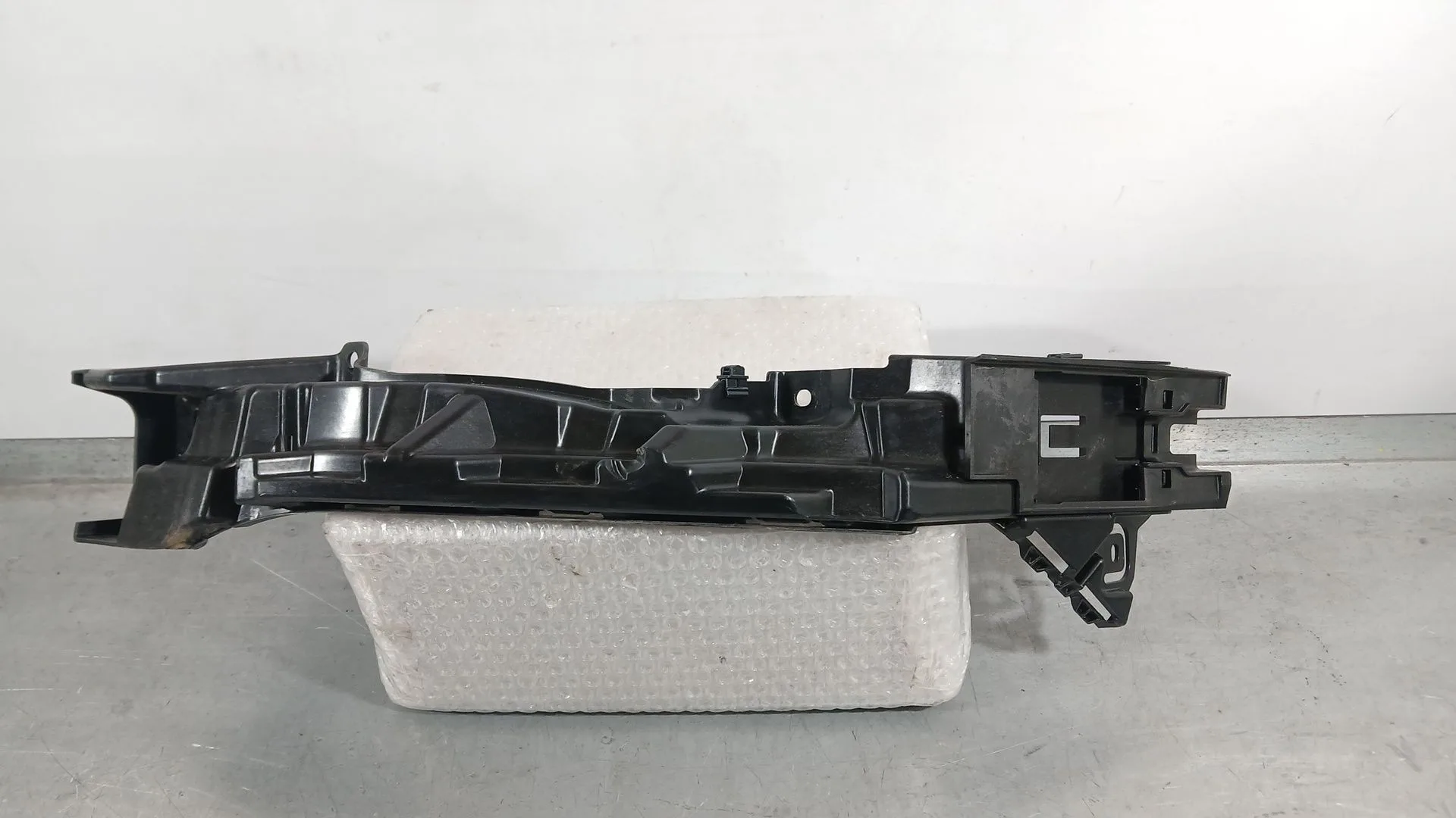 Soporte Faro Derecho para Cupra Formentor (Kmp)