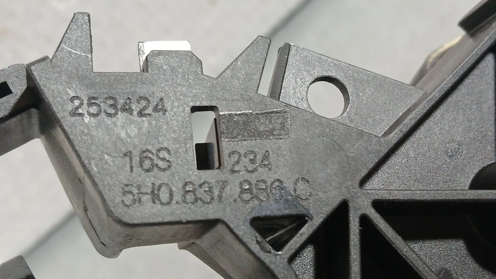 Maneta Exterior Delantera Derecha para Cupra Formentor (Kmp)