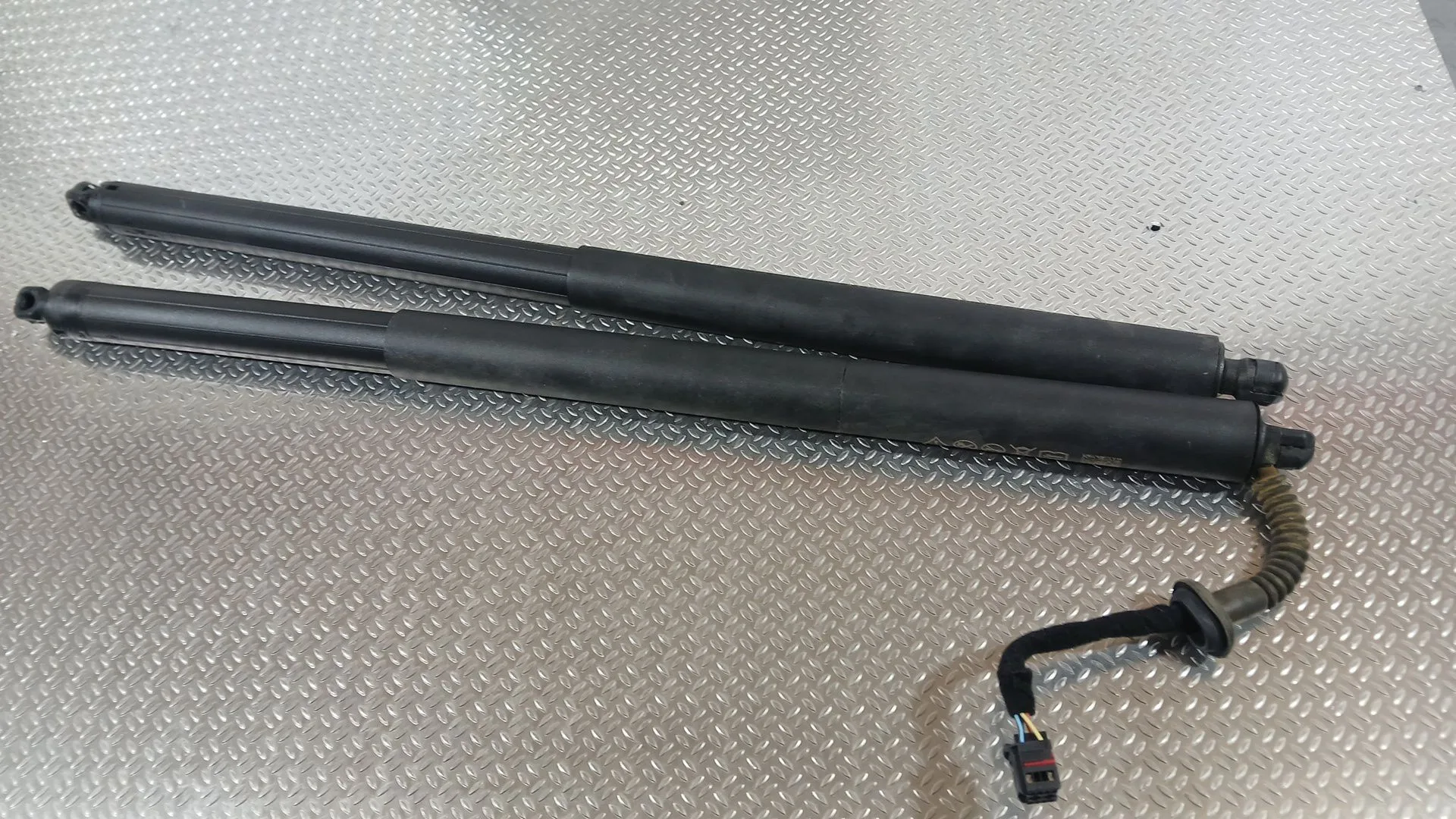 Amortiguadores Maletero / Porton para Cupra Formentor (Kmp)